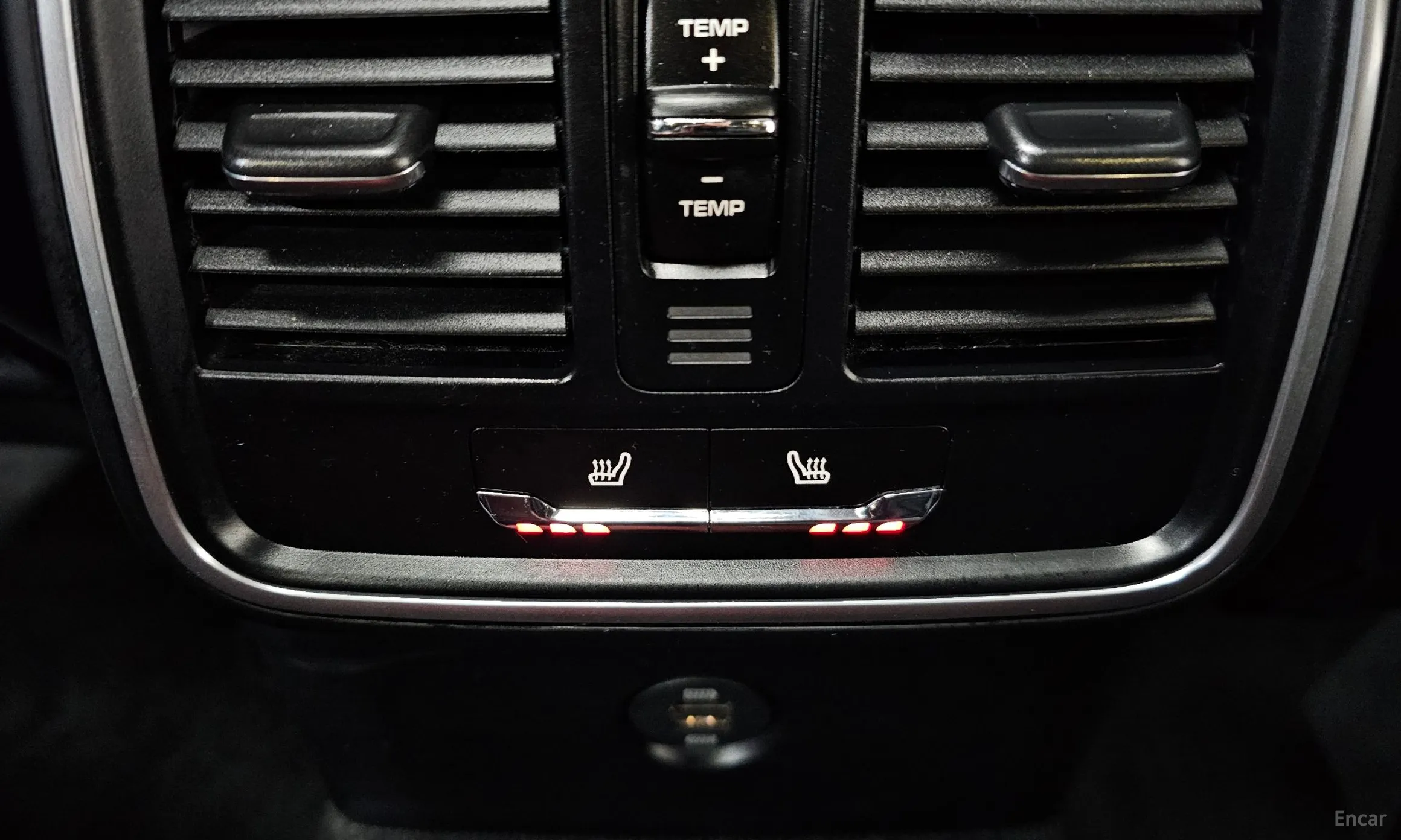 Porsche Macan превью 18