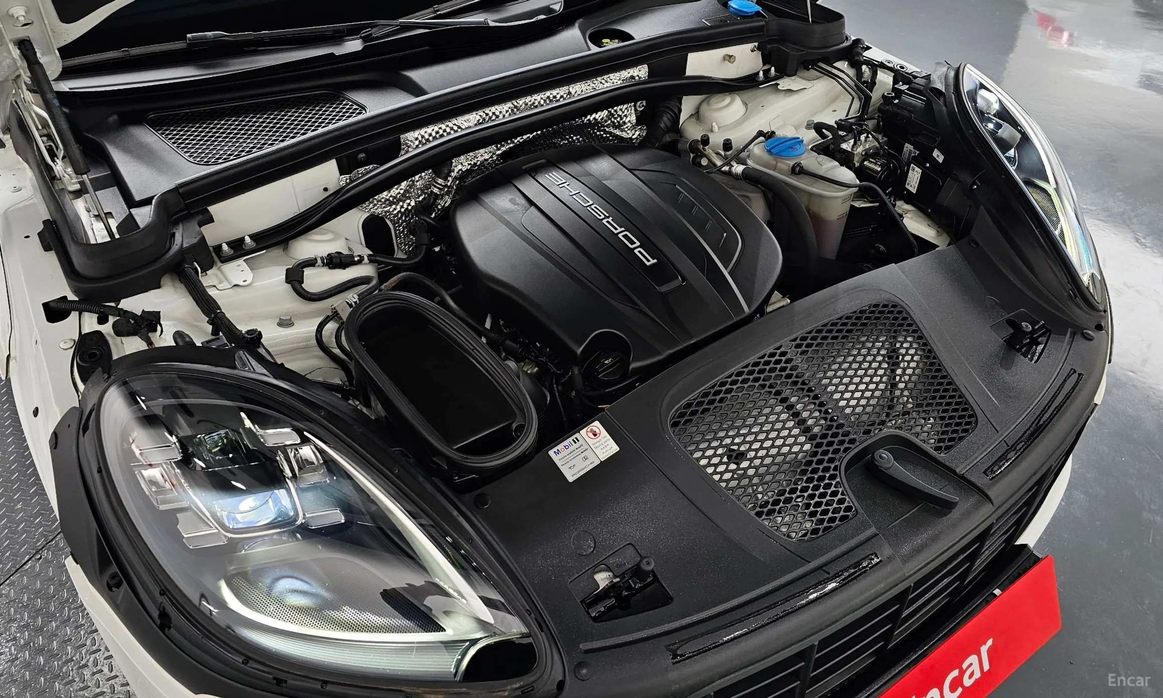 Porsche Macan превью 20