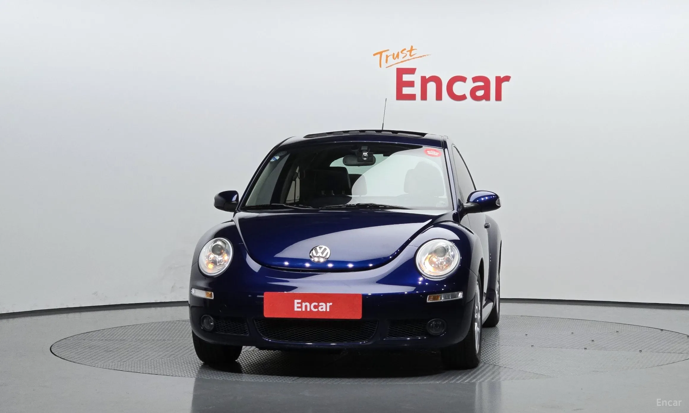 Volkswagen New Beetle превью 3
