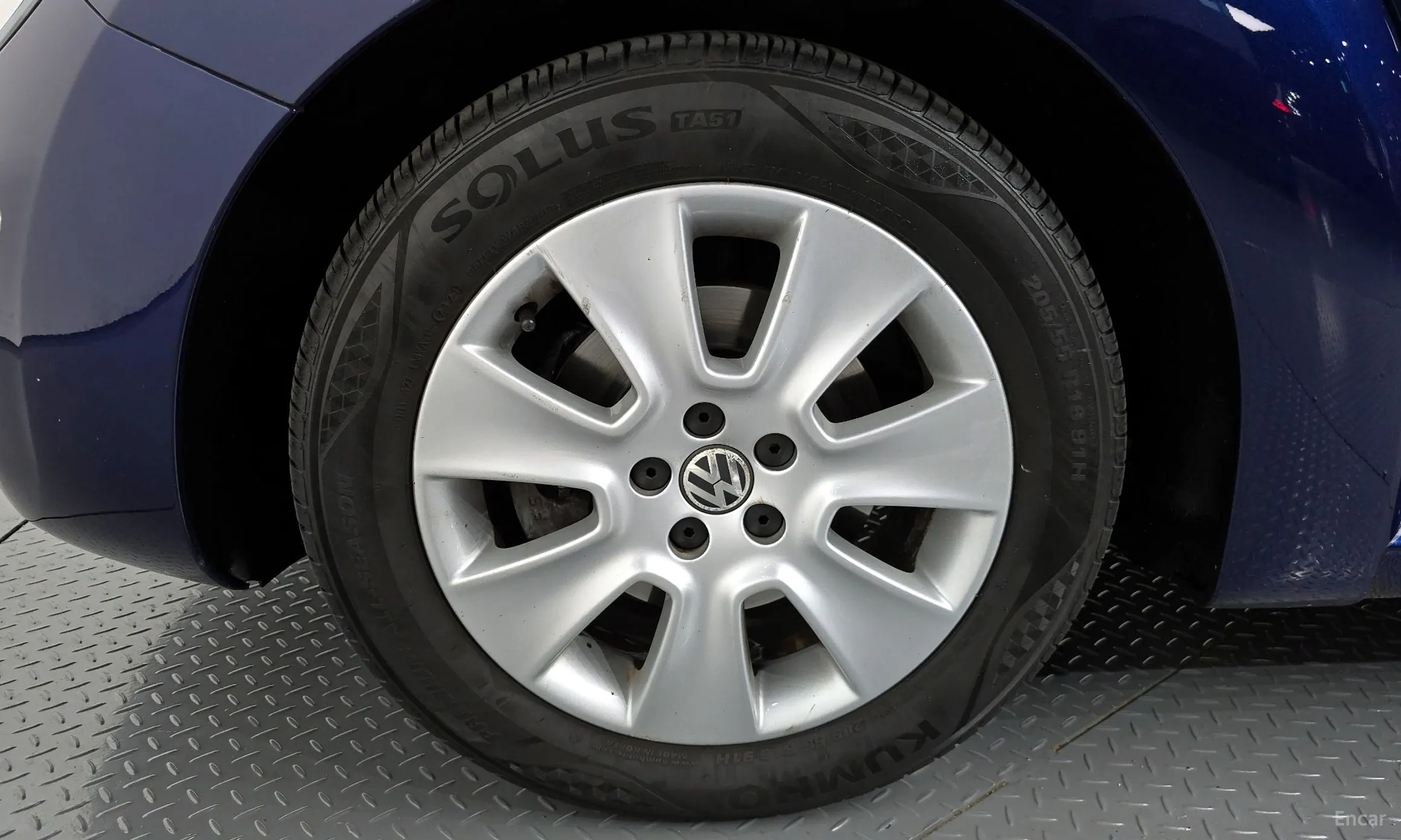Volkswagen New Beetle превью 5