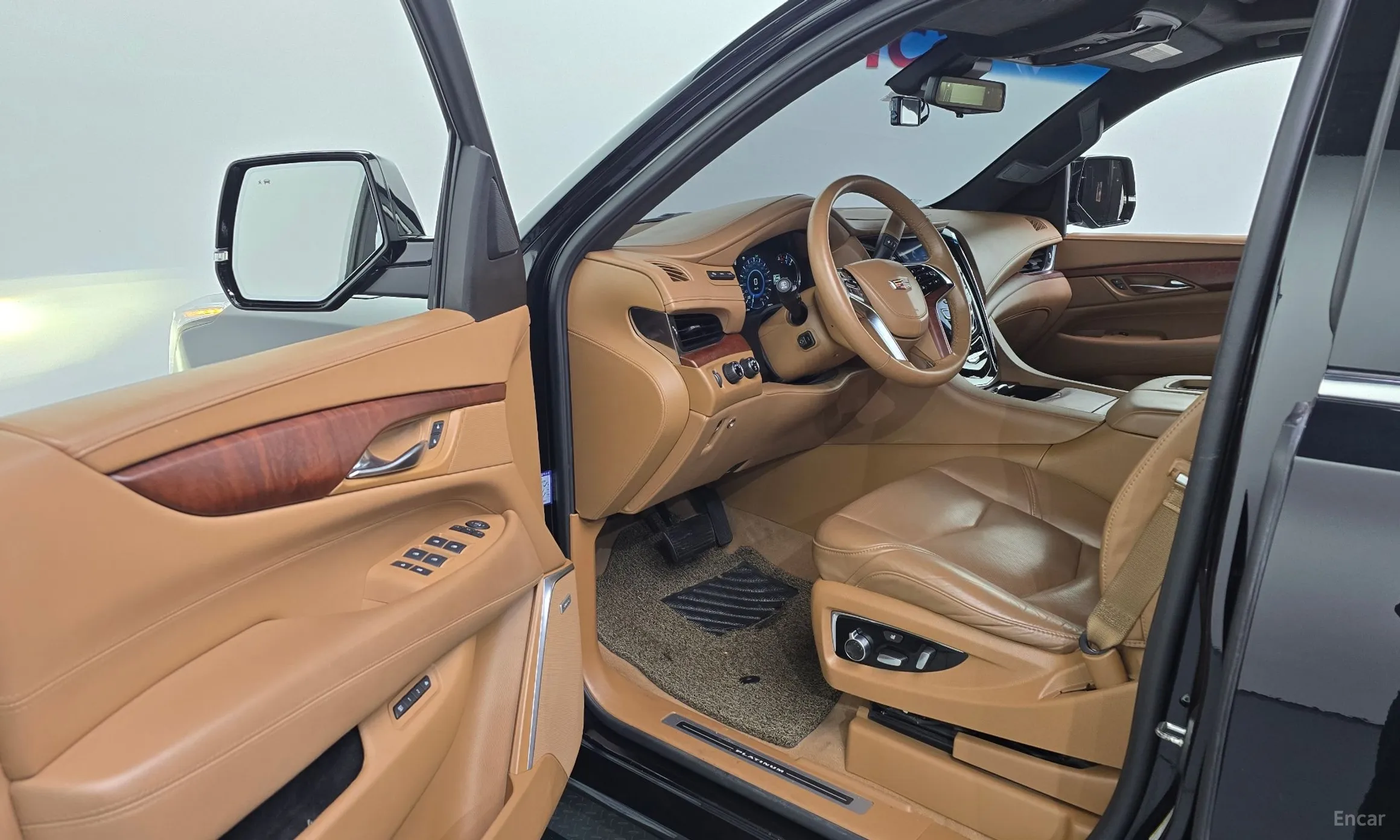 Cadillac Escalade превью 10