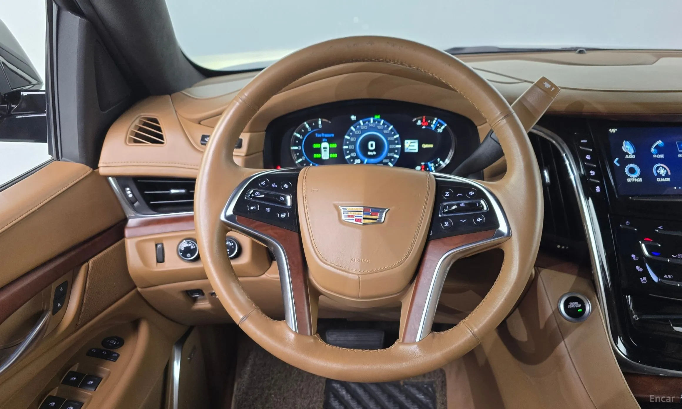 Cadillac Escalade превью 13