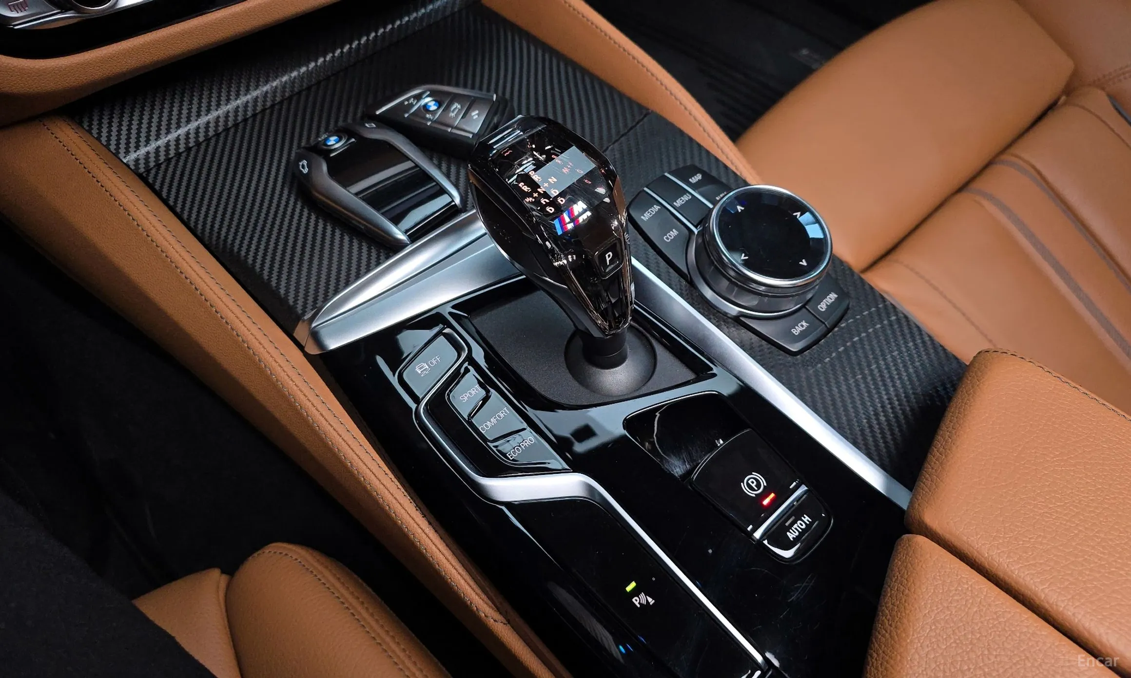BMW 5 Series (G30) превью 9