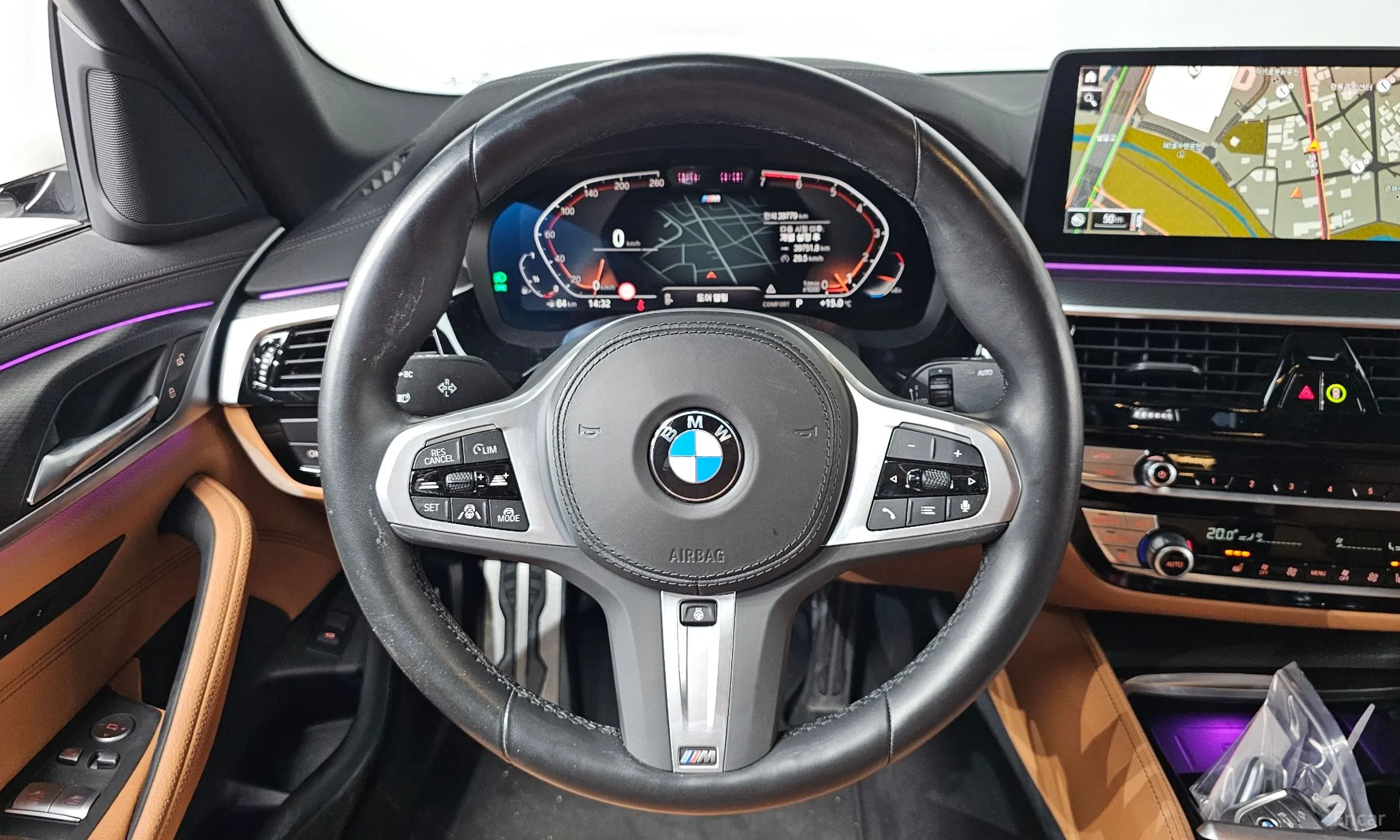 BMW 5 Series (G30) превью 13