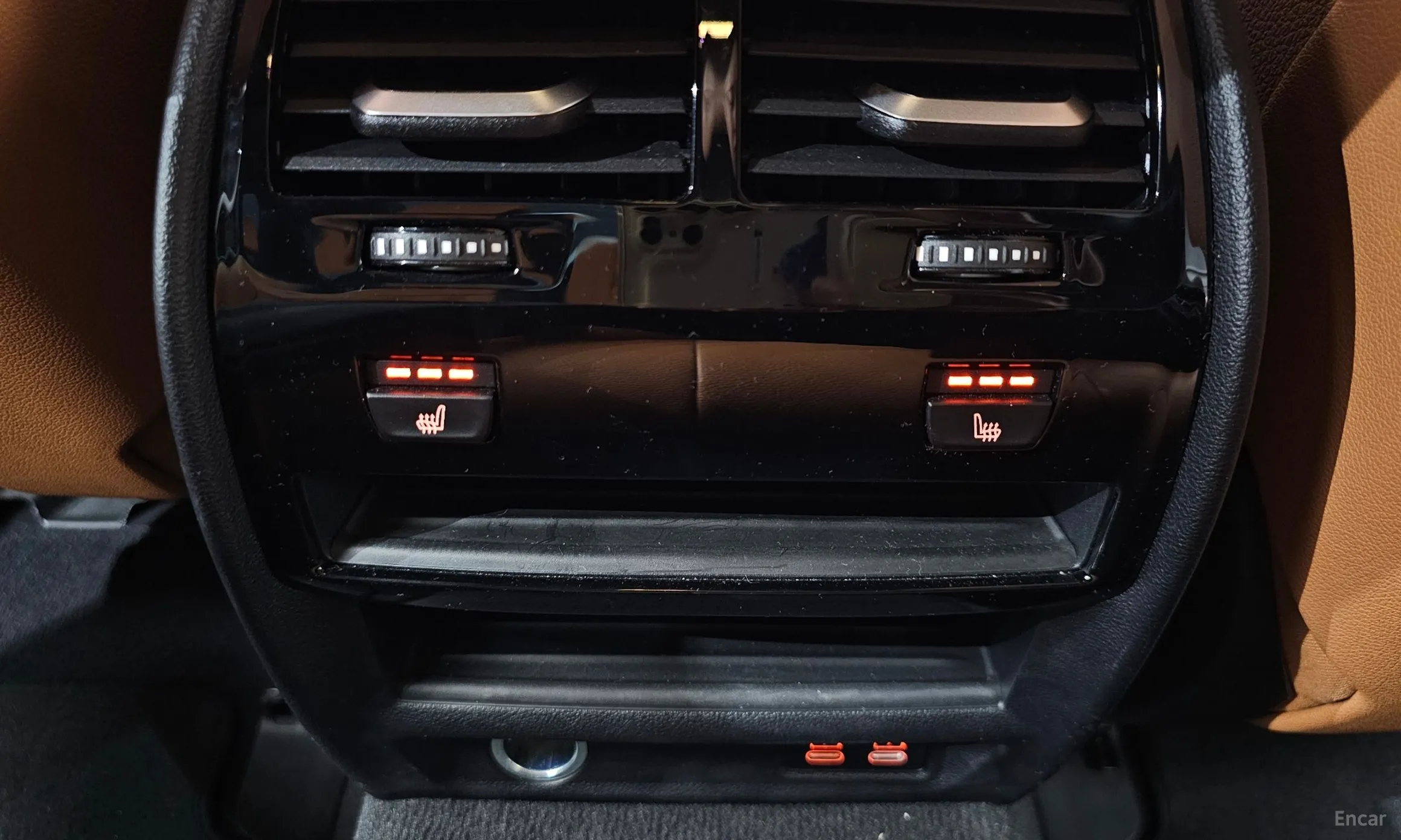 BMW 5 Series (G30) превью 17