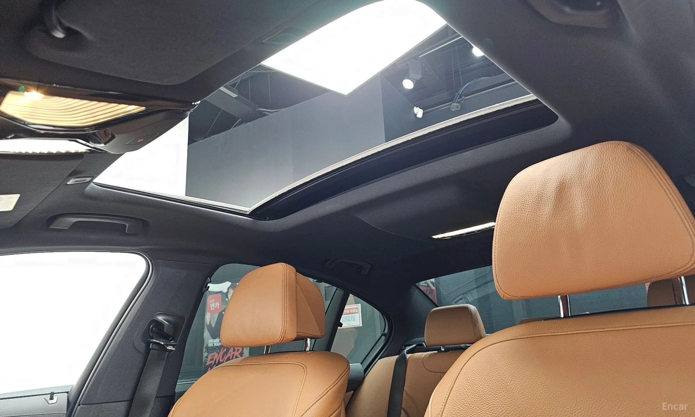 BMW 5 Series (G30) превью 19