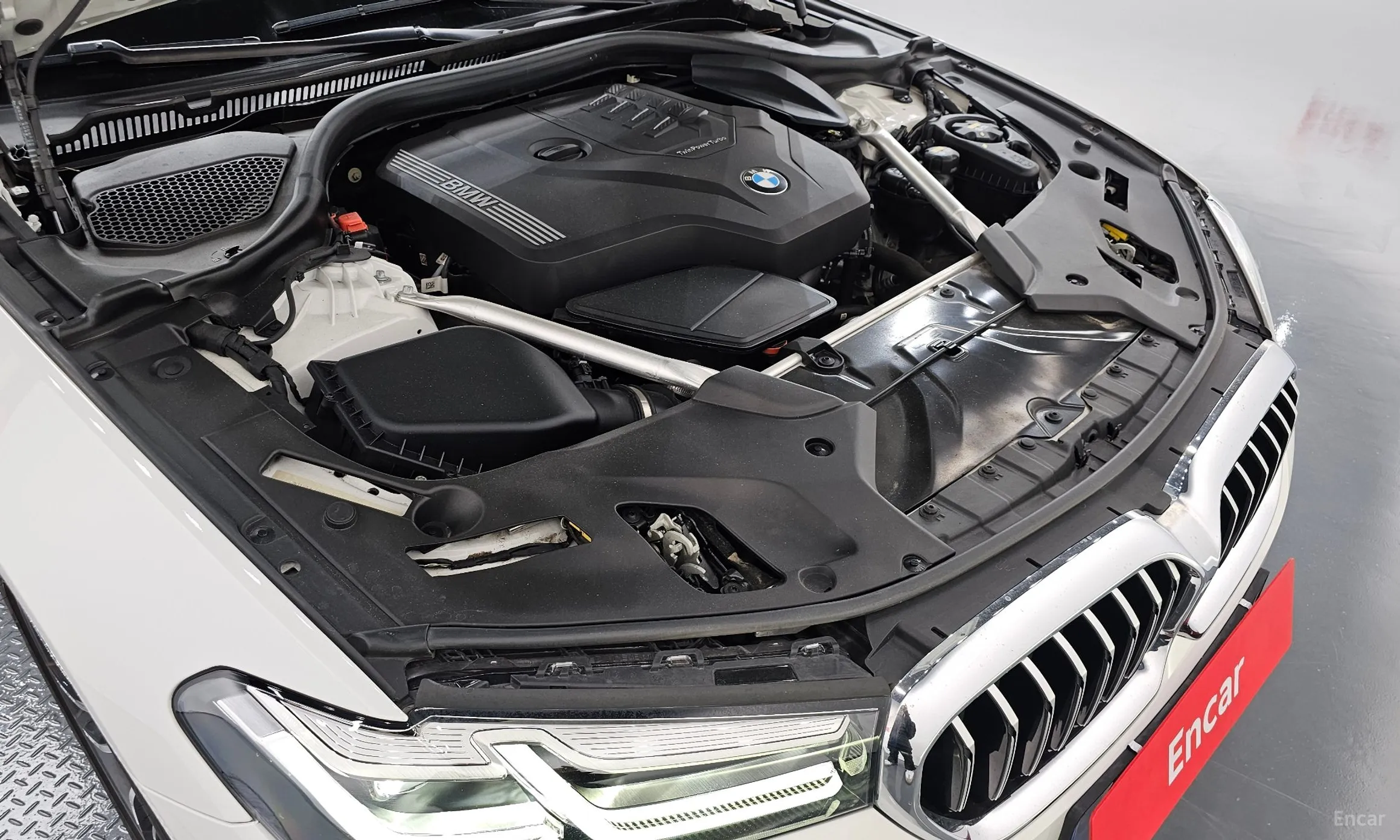 BMW 5 Series (G30) превью 6