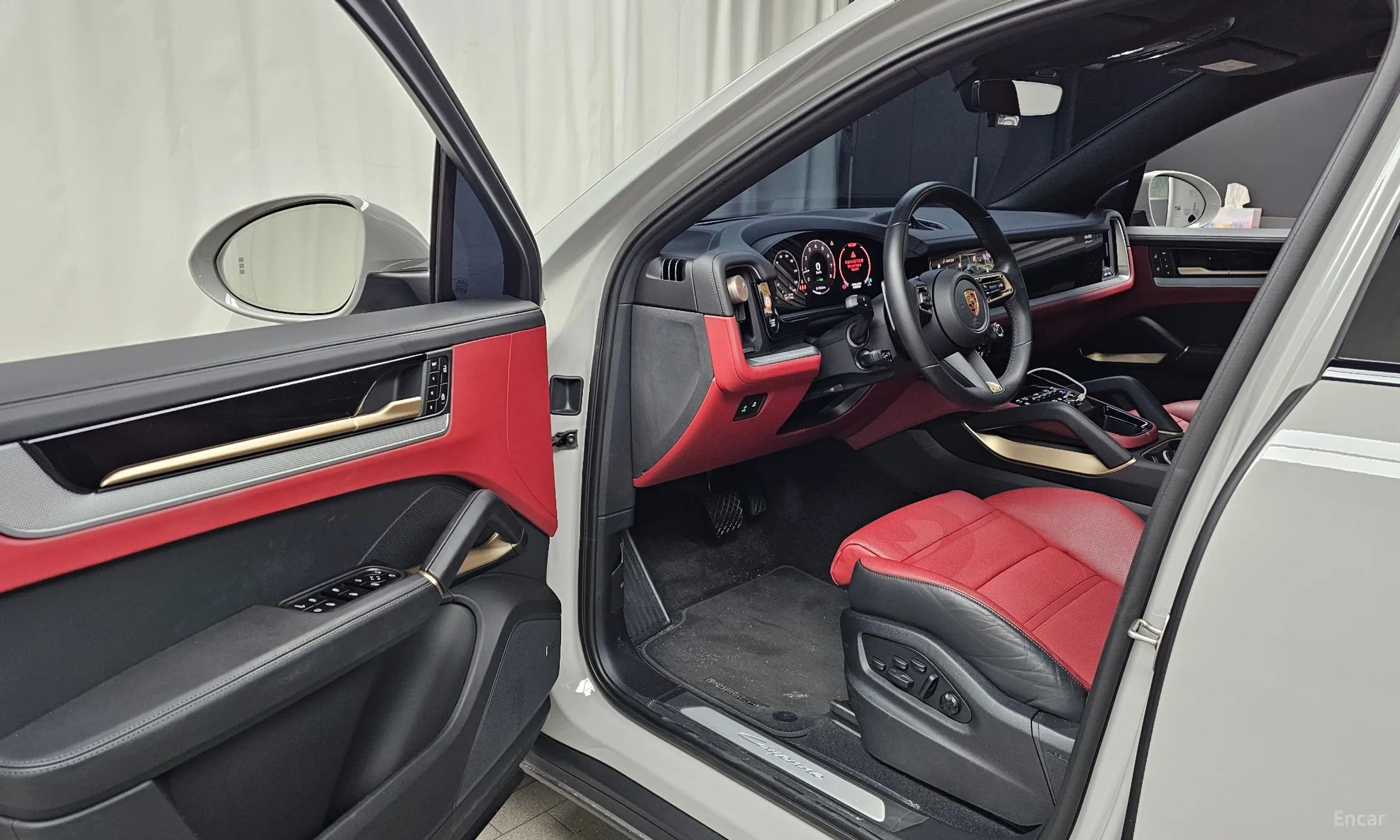 Porsche Cayenne (PO536) превью 10