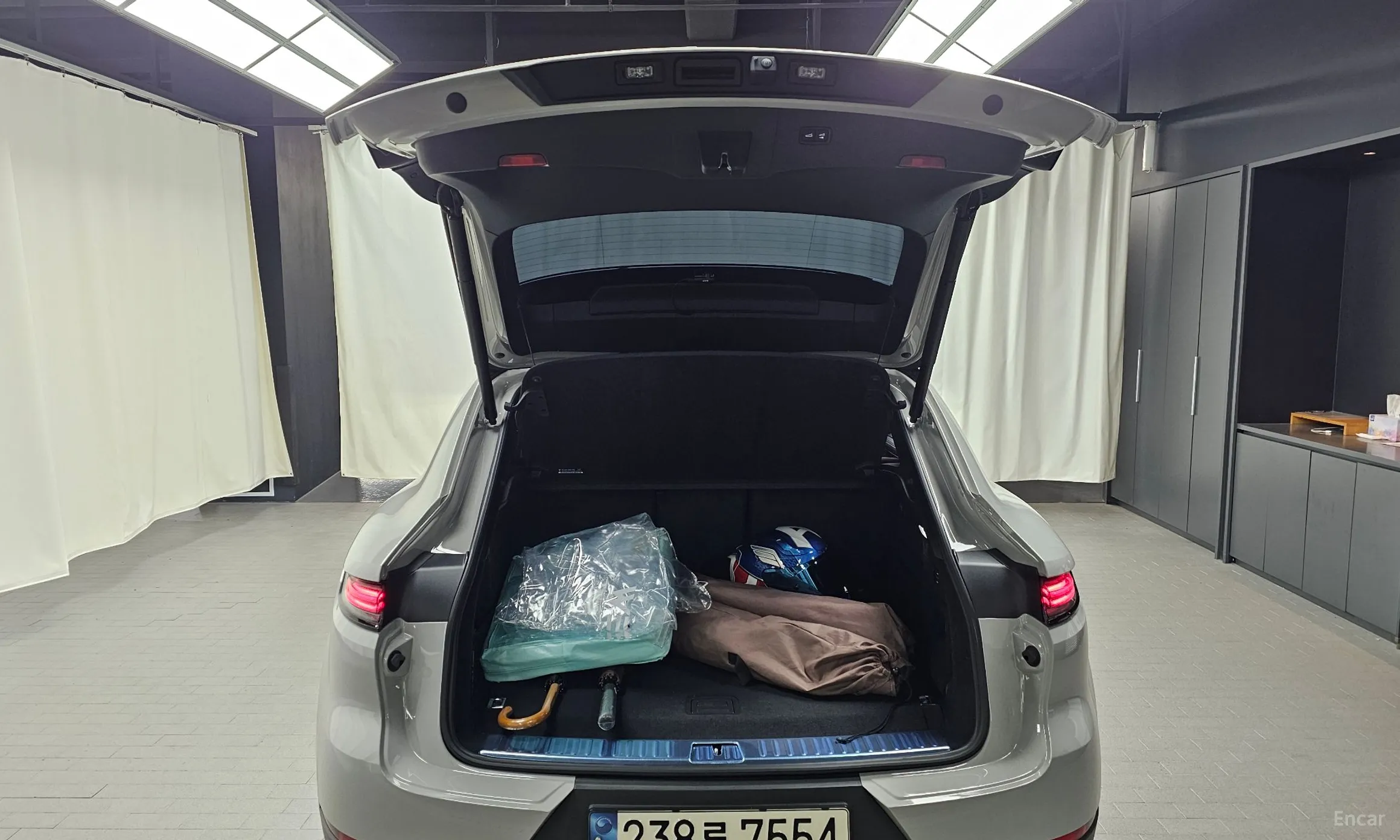 Porsche Cayenne (PO536) превью 20