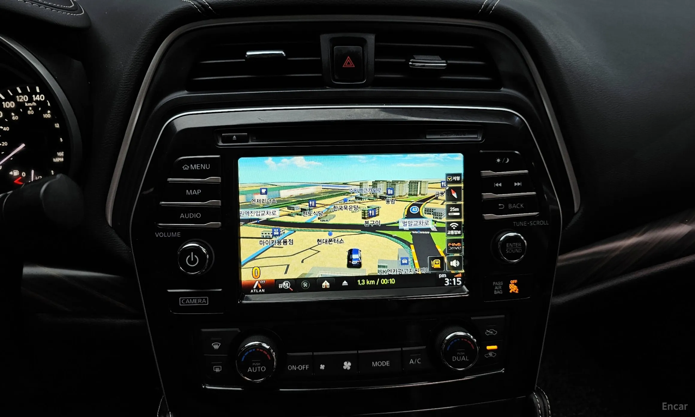 Nissan Maxima (A36) превью 14