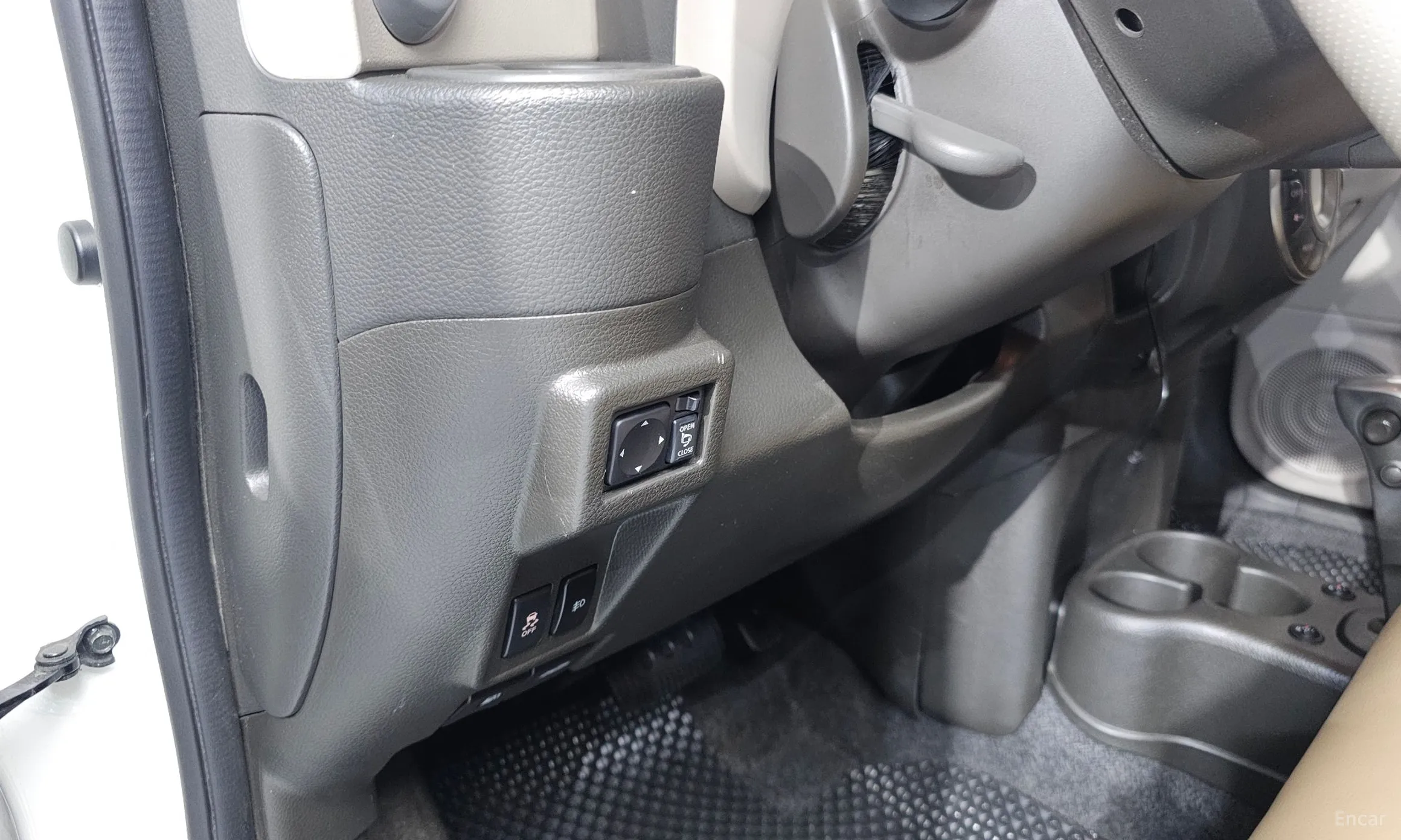 Nissan Cube превью 14