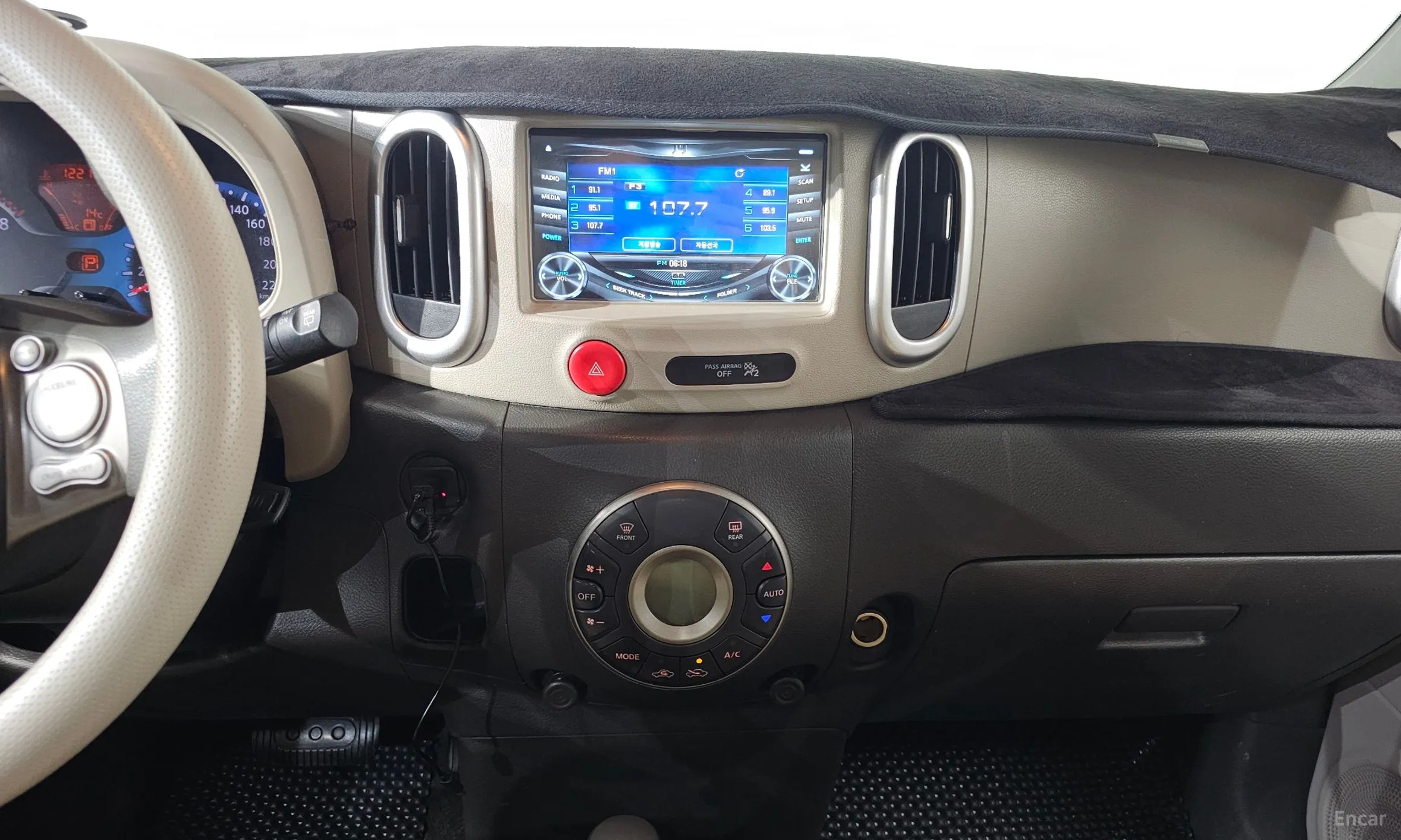 Nissan Cube превью 17