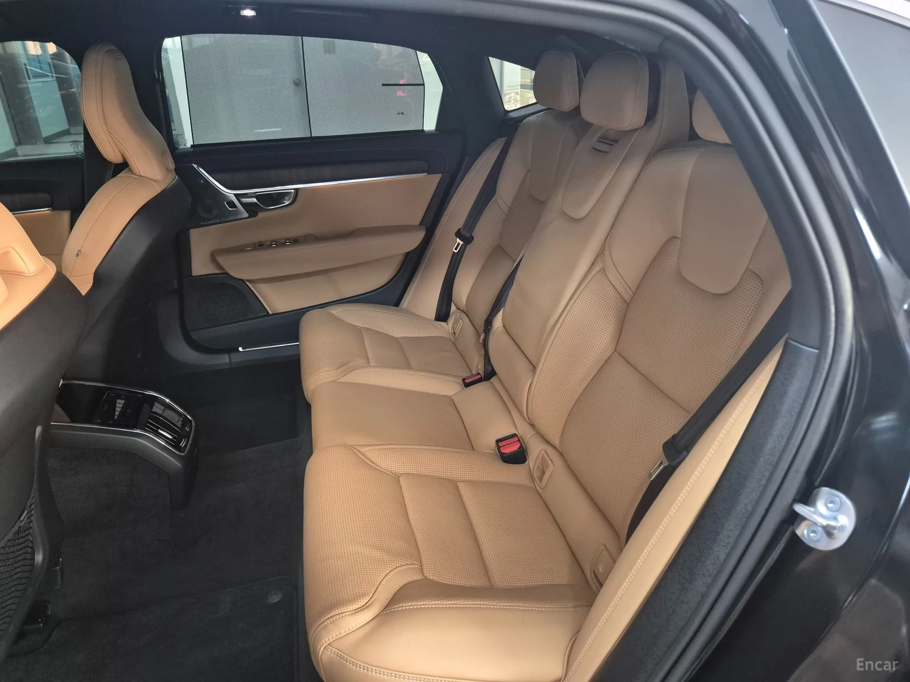 Volvo S90 превью 11