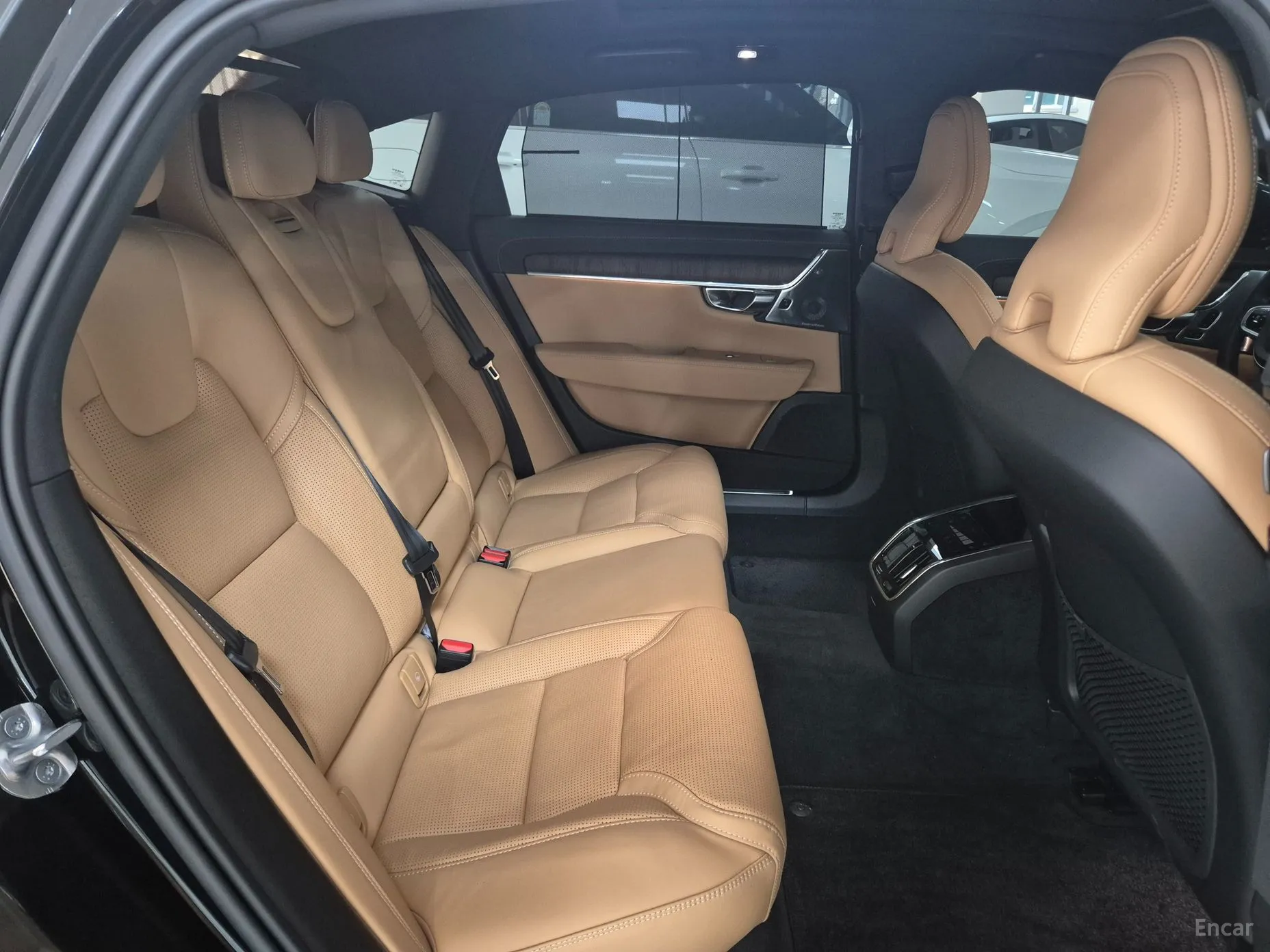 Volvo S90 превью 13