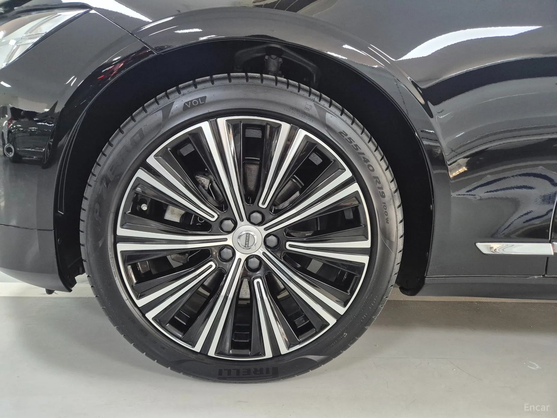Volvo S90 превью 5