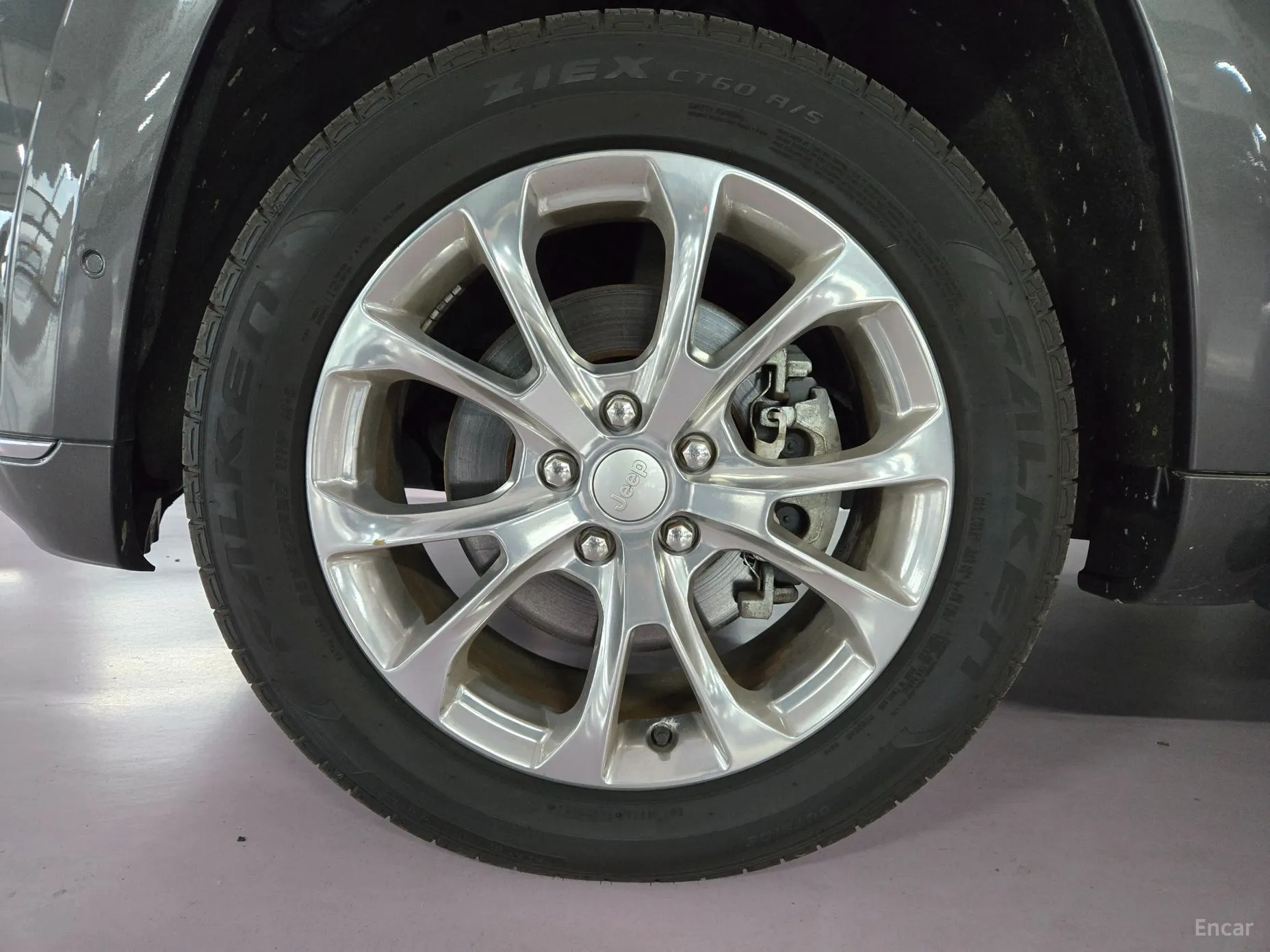 Jeep Grand Cherokee превью 5