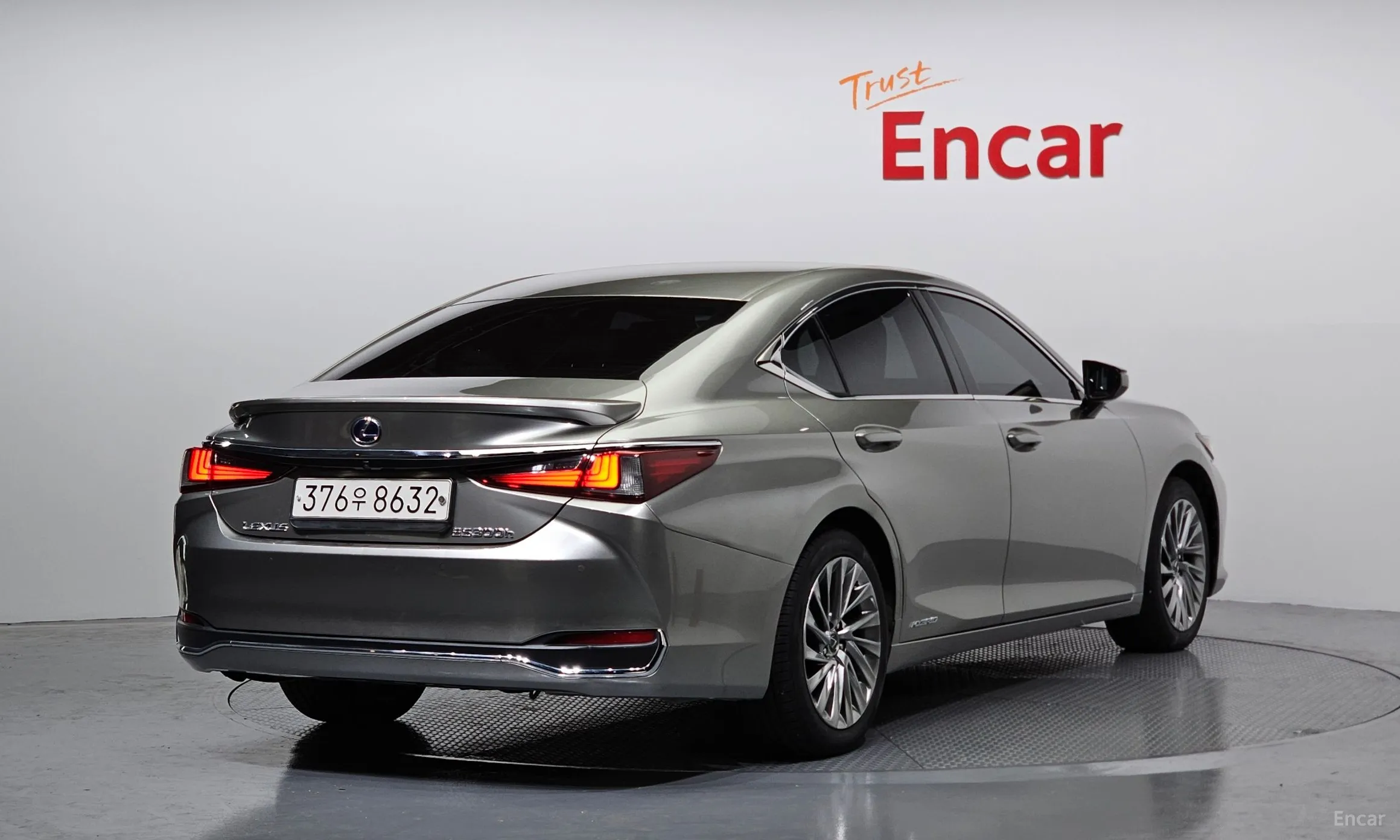 Lexus ES300h 7th Generation
