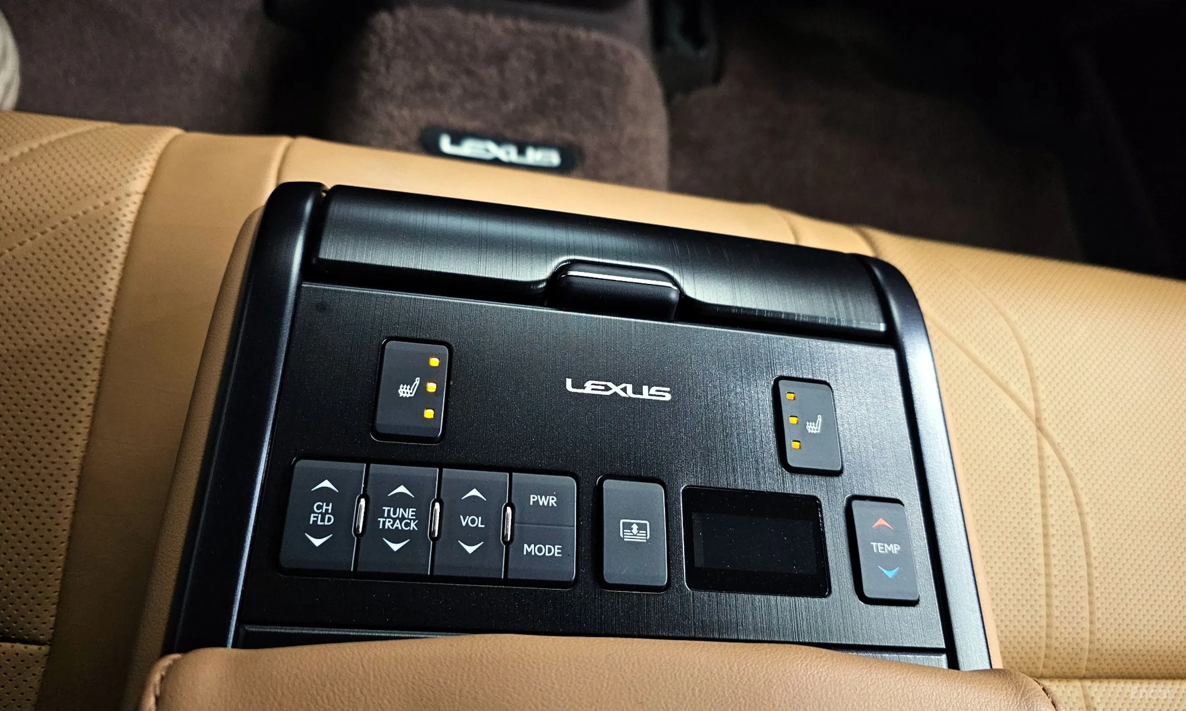 Lexus ES300h 7th Generation превью 18