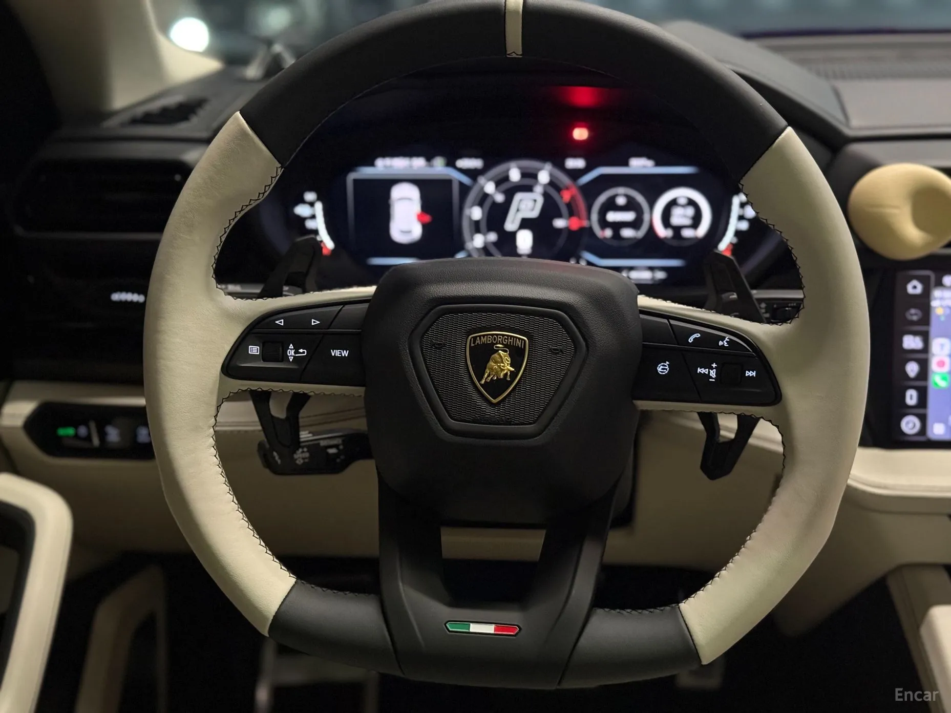 Lamborghini Urus превью 5