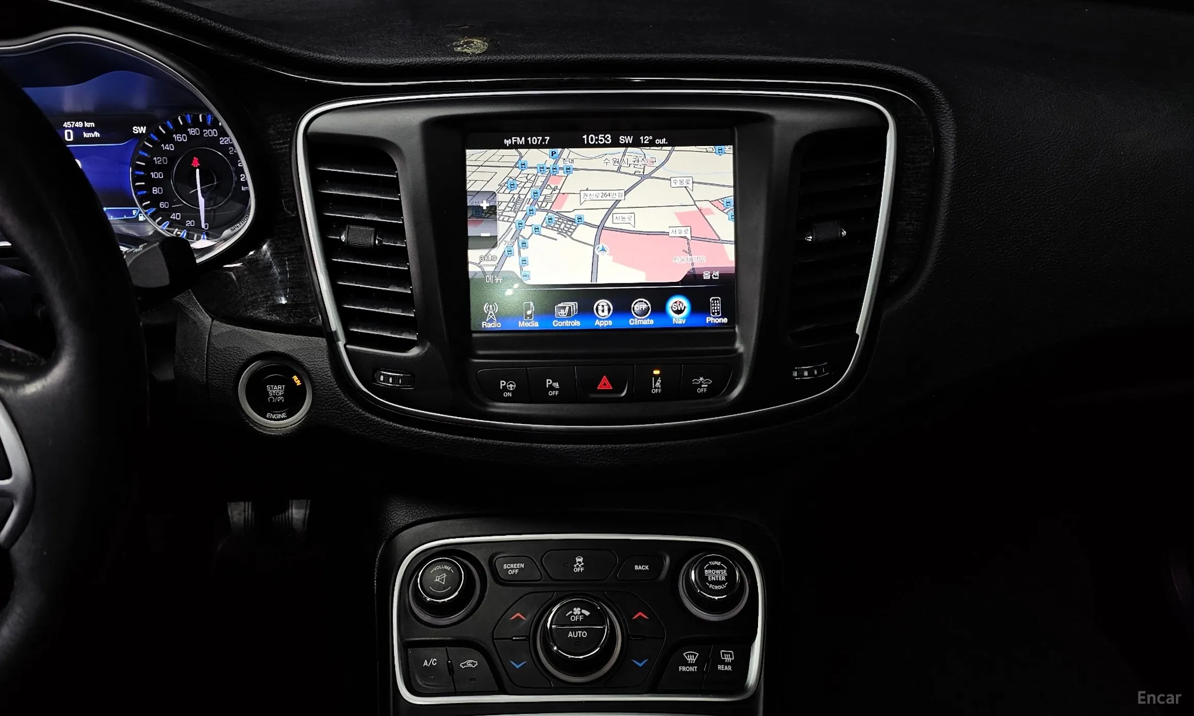 Chrysler 200 Second generation превью 14