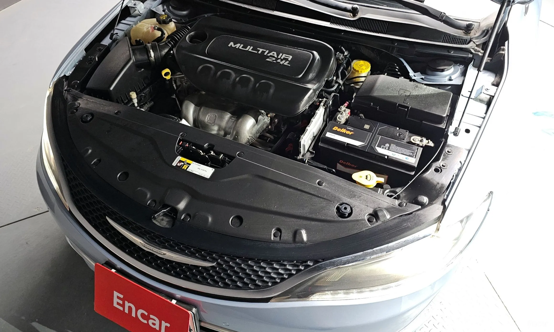 Chrysler 200 Second generation превью 6