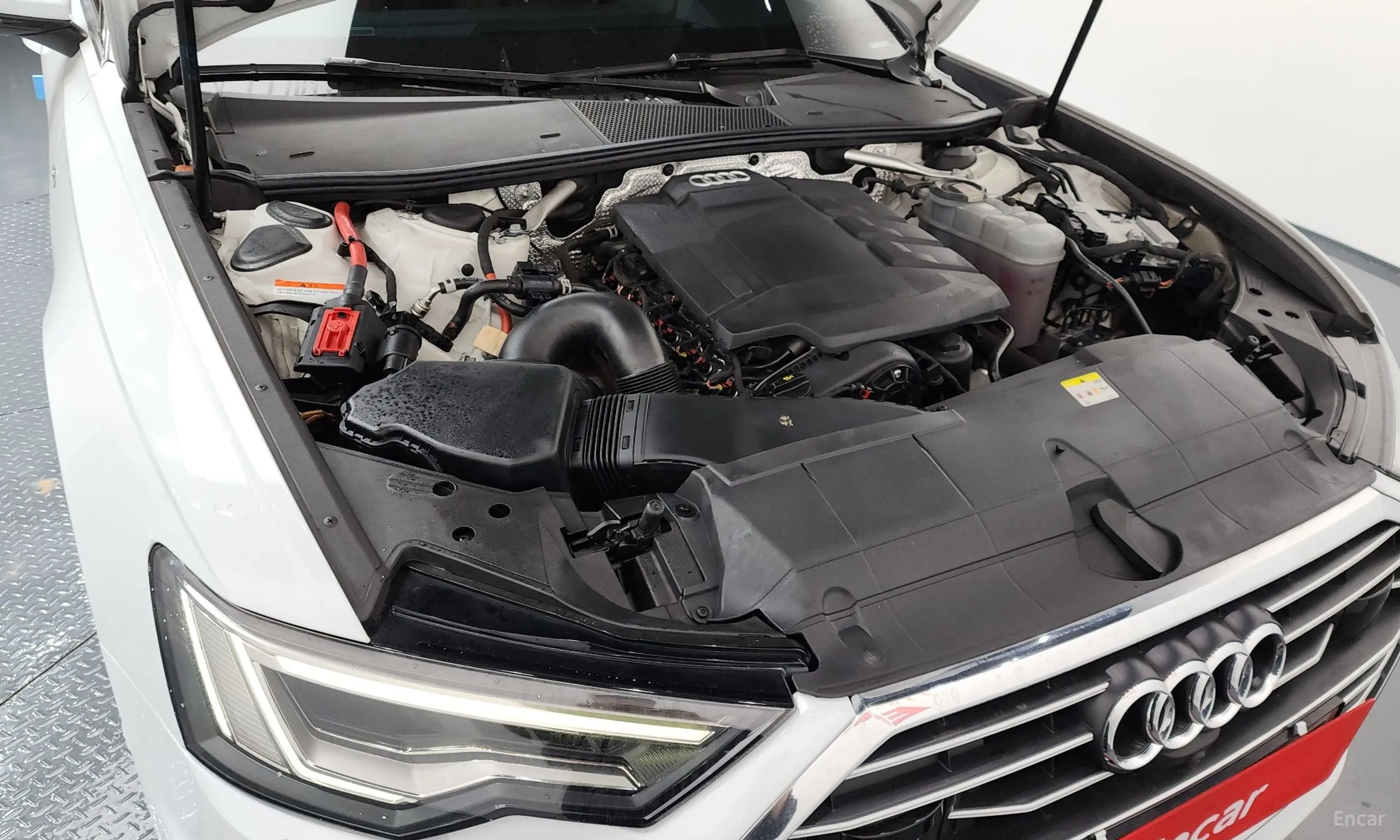 Audi A6 (C8) превью 6