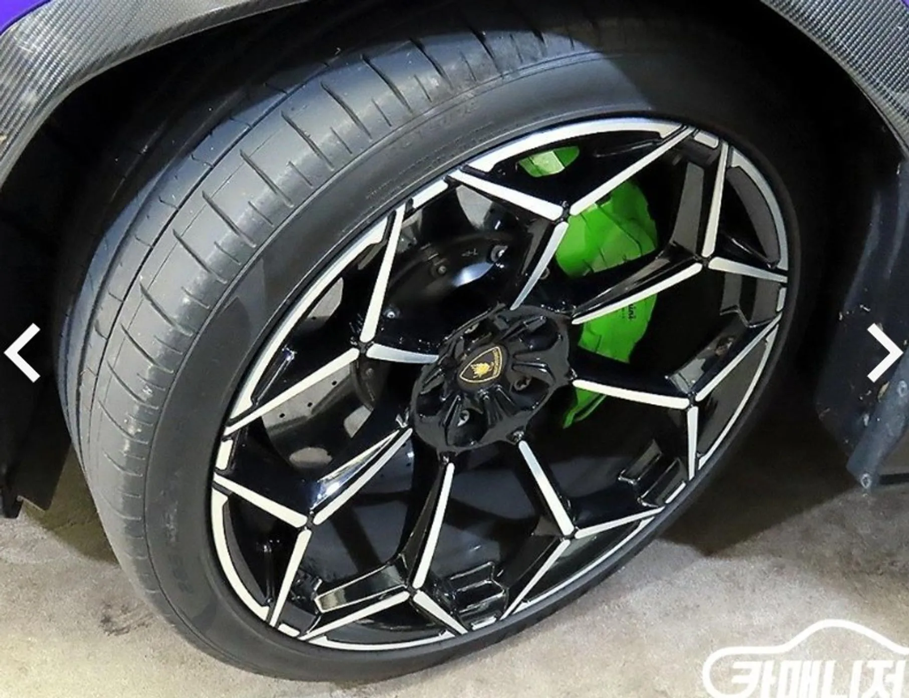 Lamborghini Urus превью 20