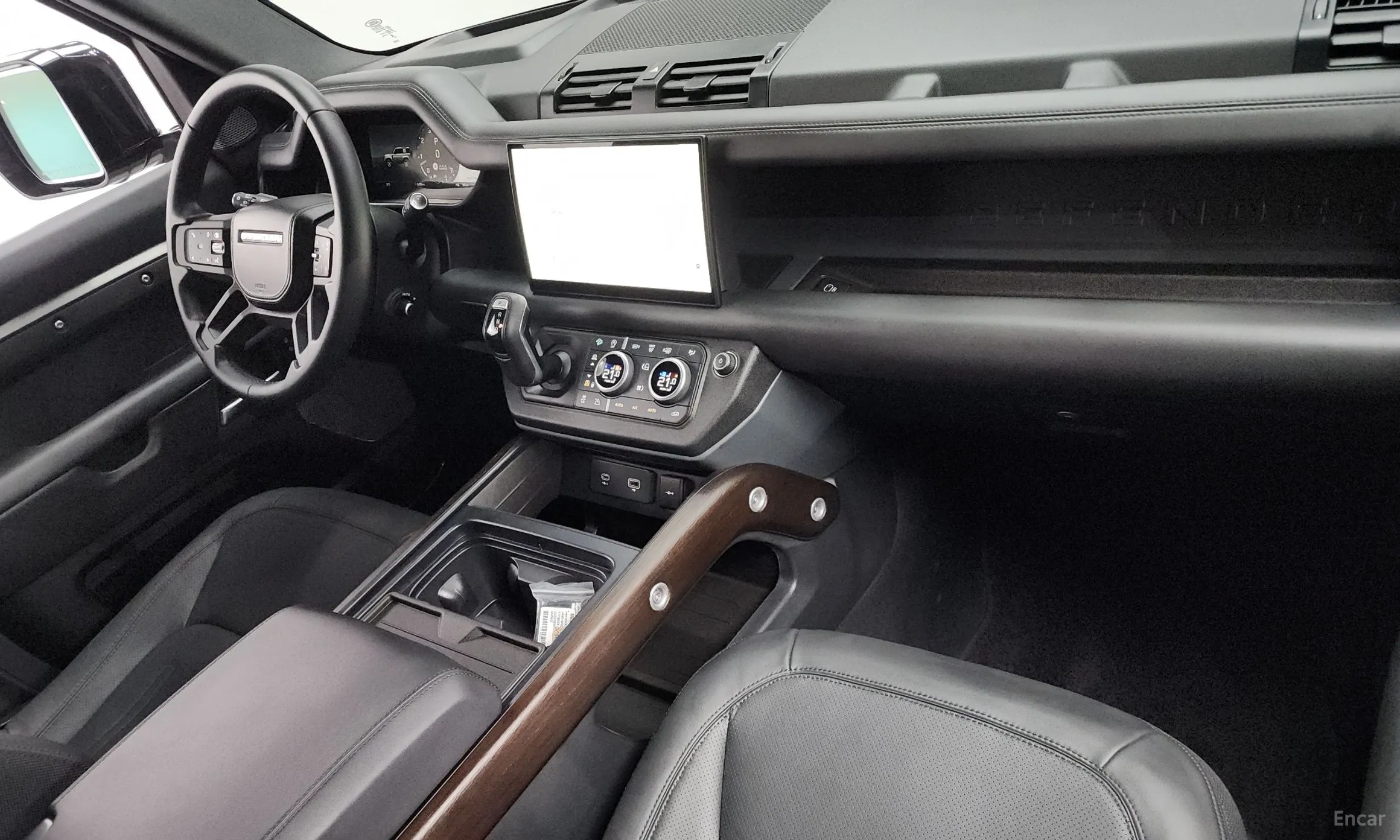 Land Rover Defender (L663) превью 7