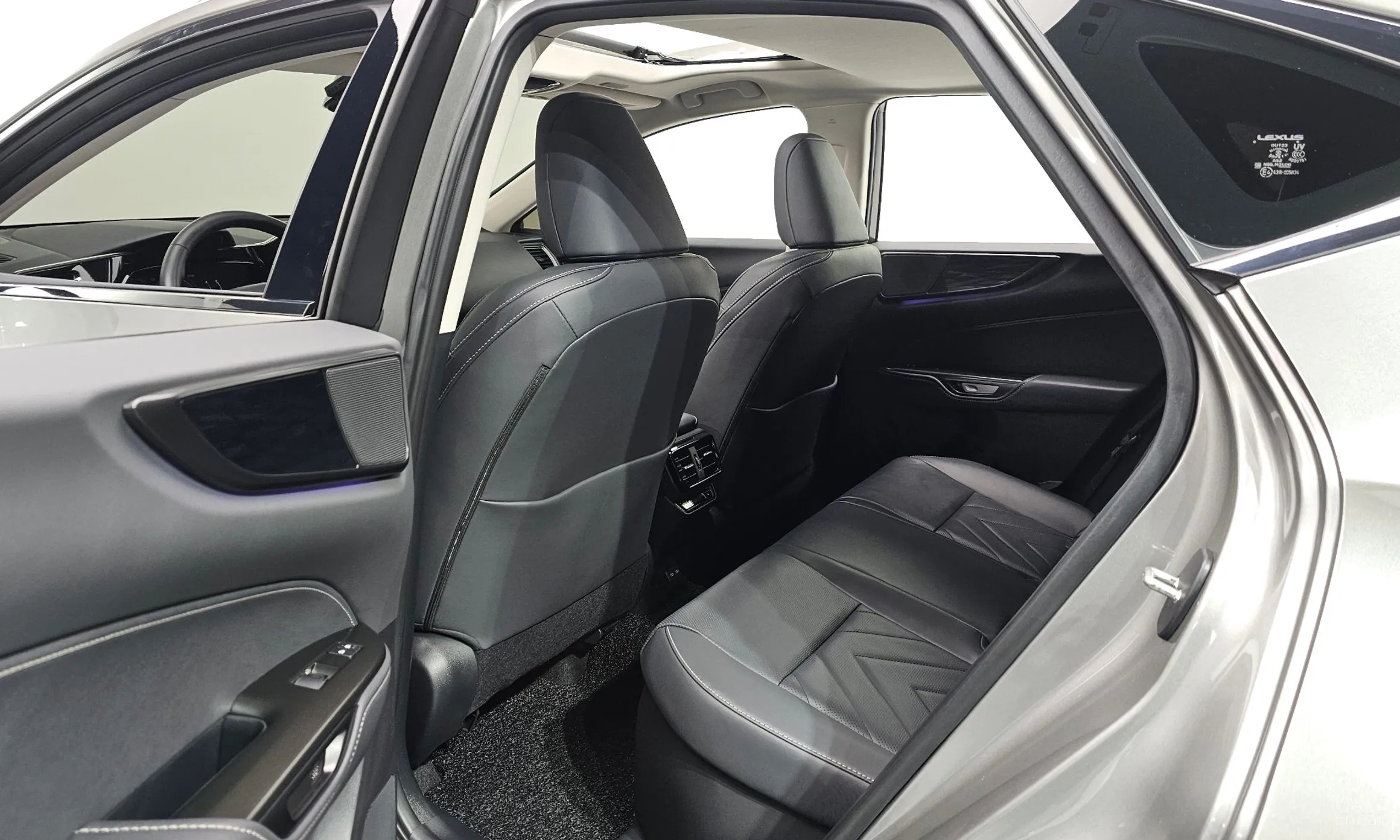 Lexus NX350h Gen 2 превью 12