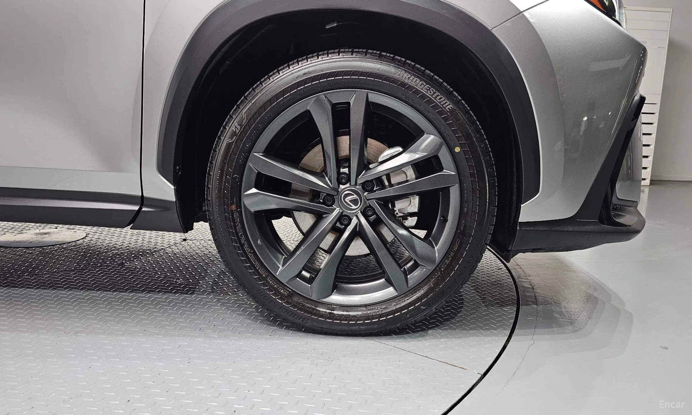 Lexus NX350h Gen 2 превью 5