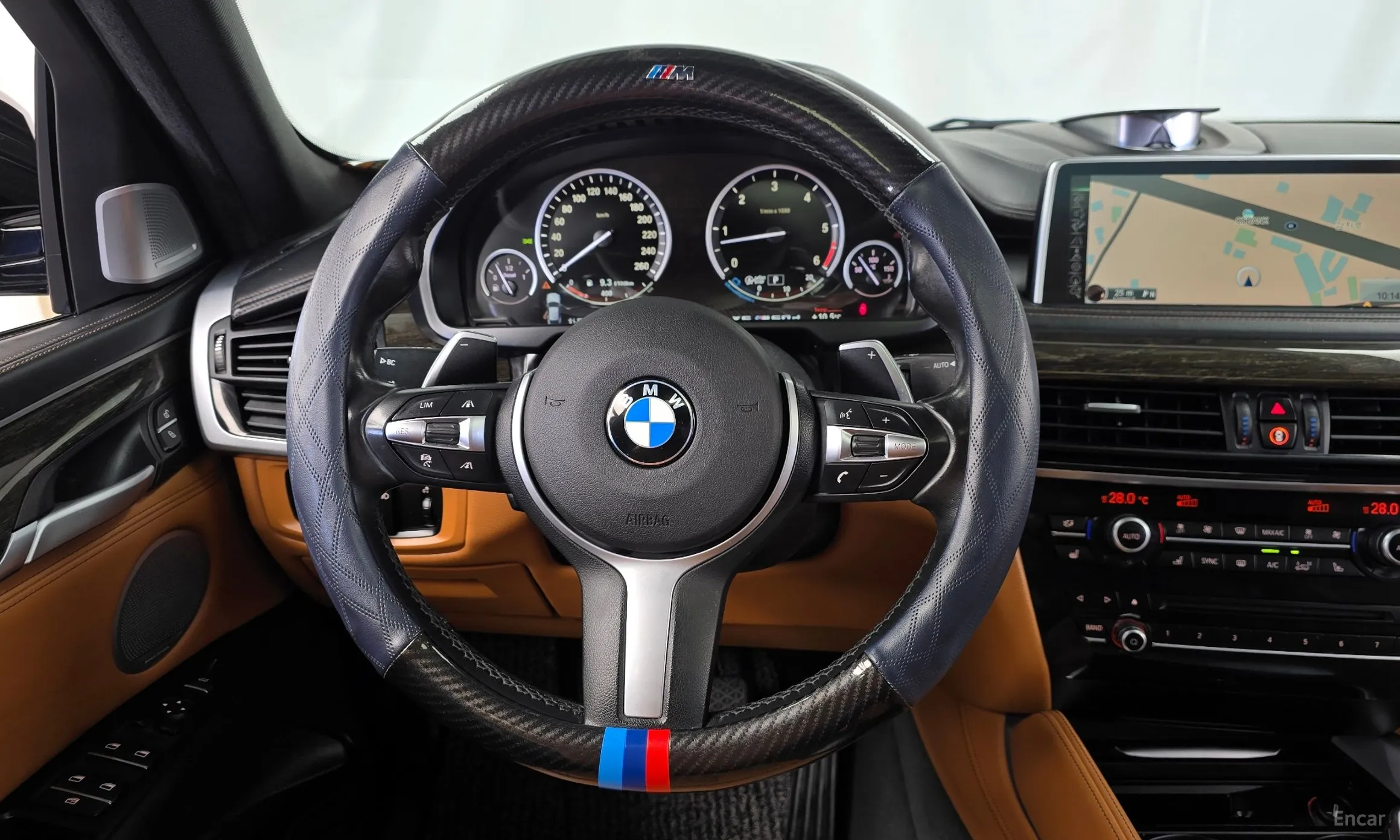 BMW X6 (F16) превью 13