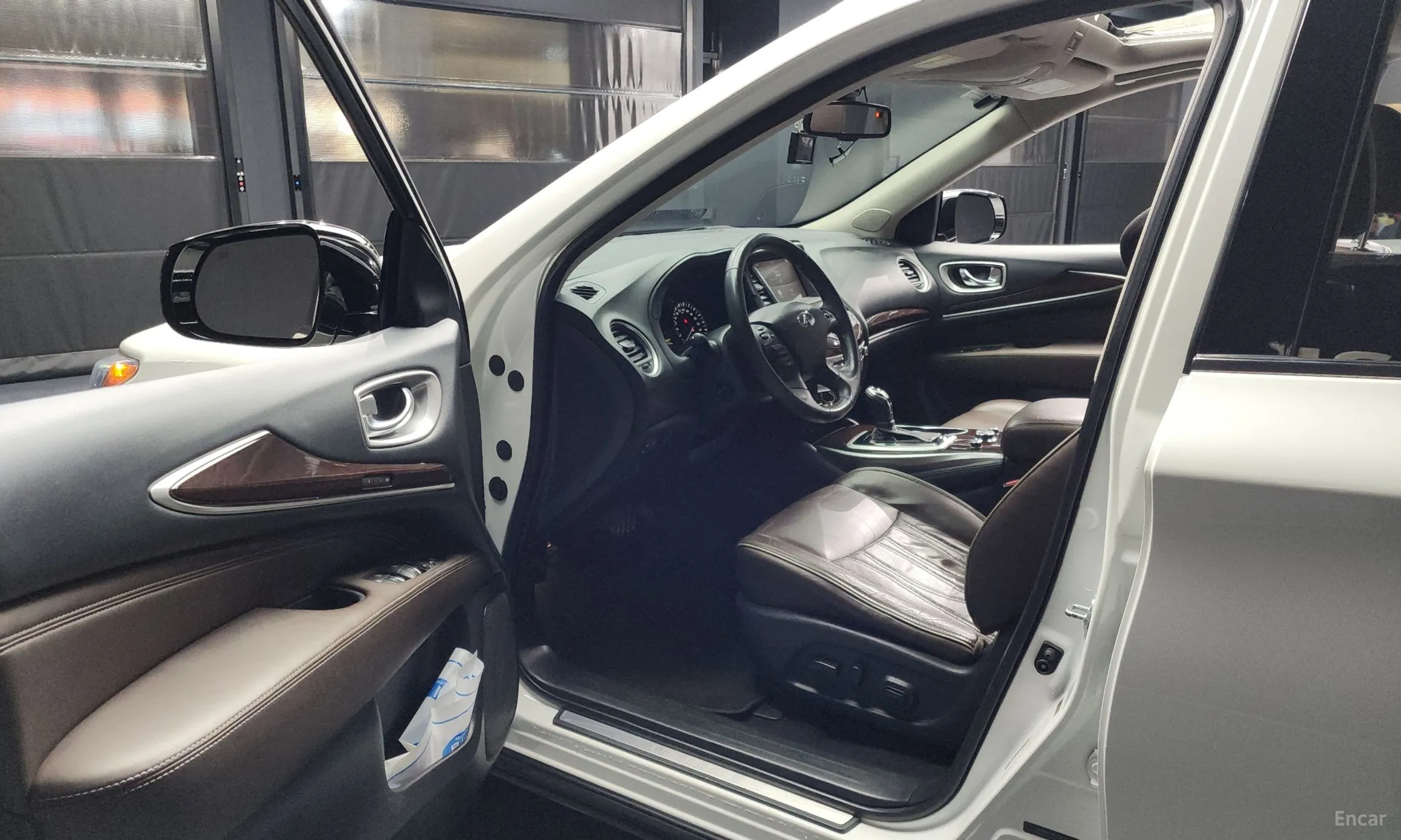 Infiniti QX60 превью 10