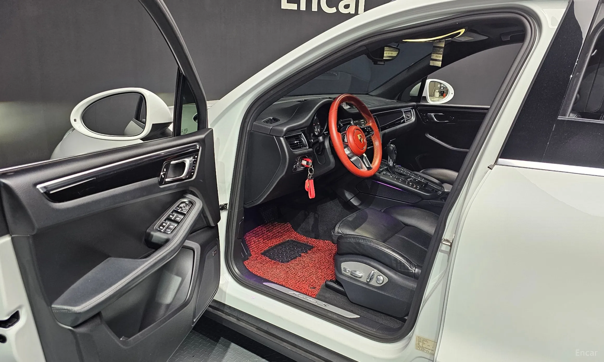 Porsche Macan превью 10