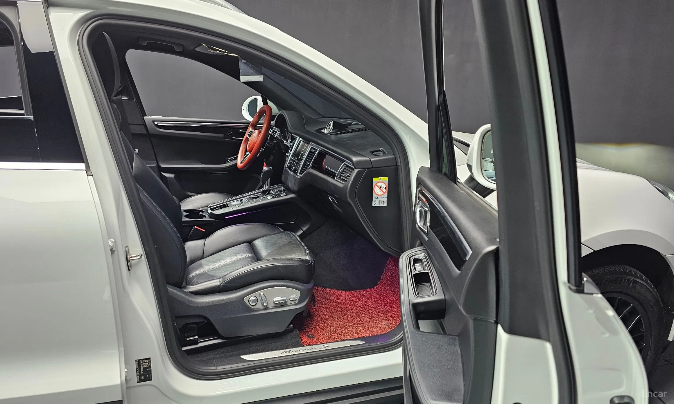 Porsche Macan превью 11