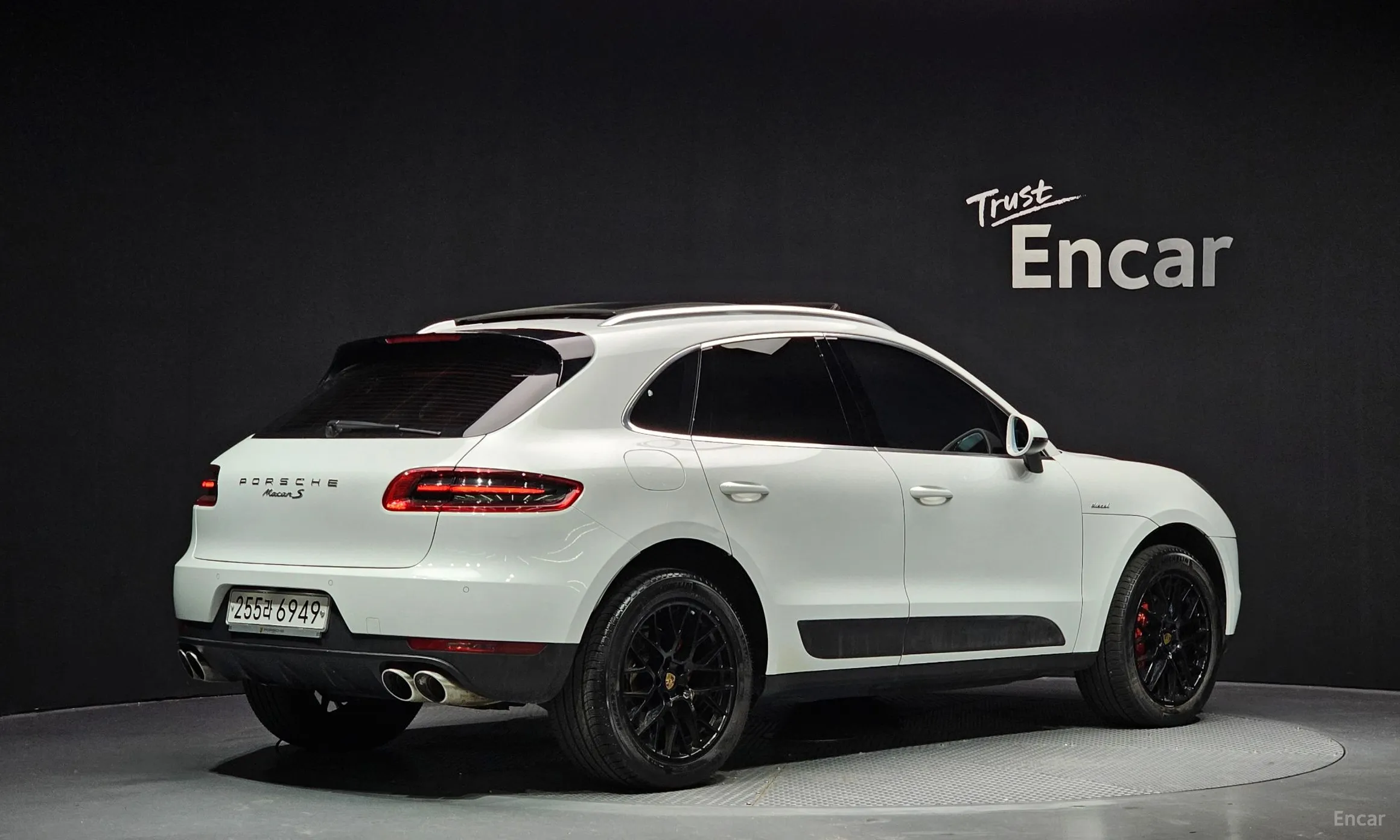 Porsche Macan превью 2