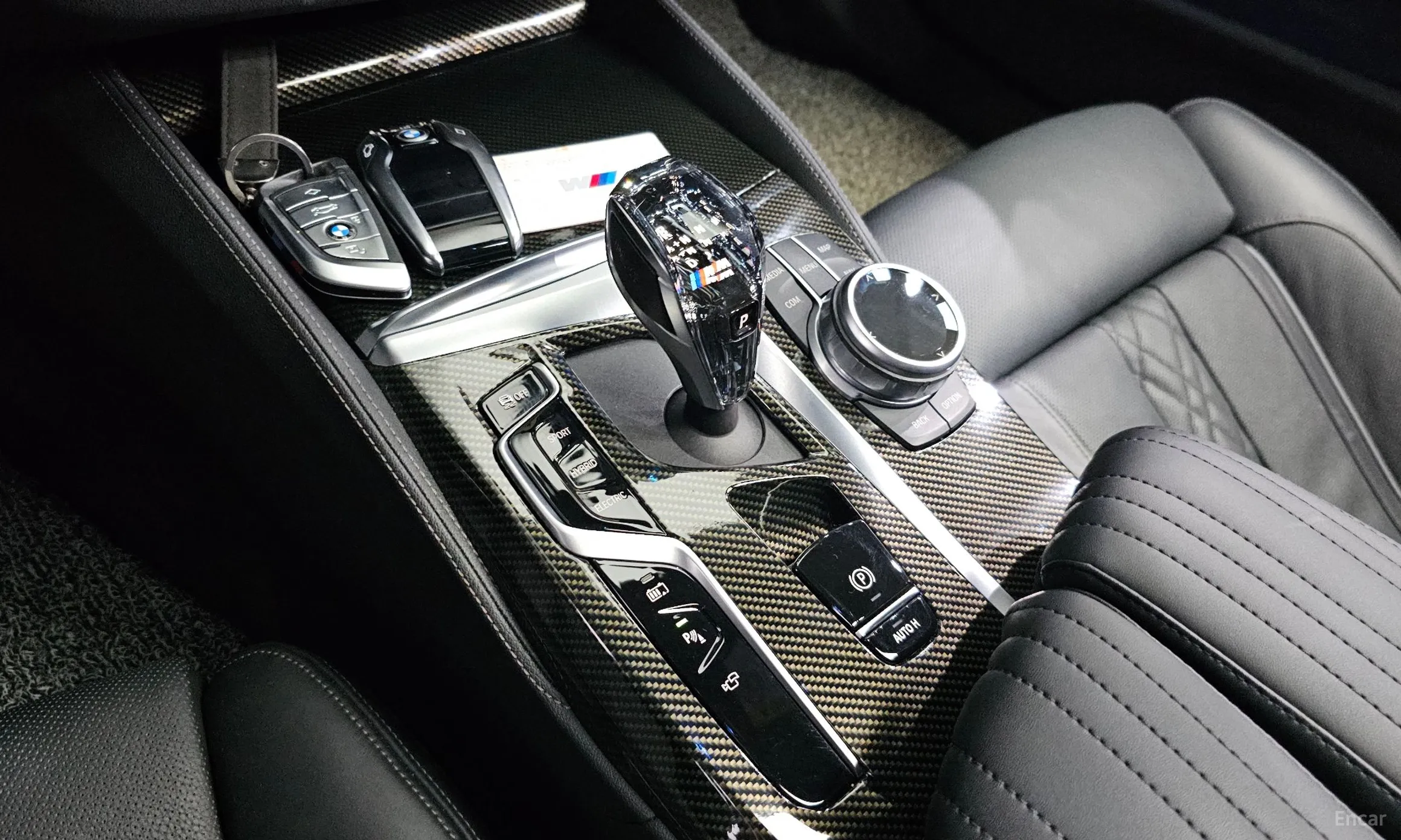 BMW 5 Series (G30) превью 9