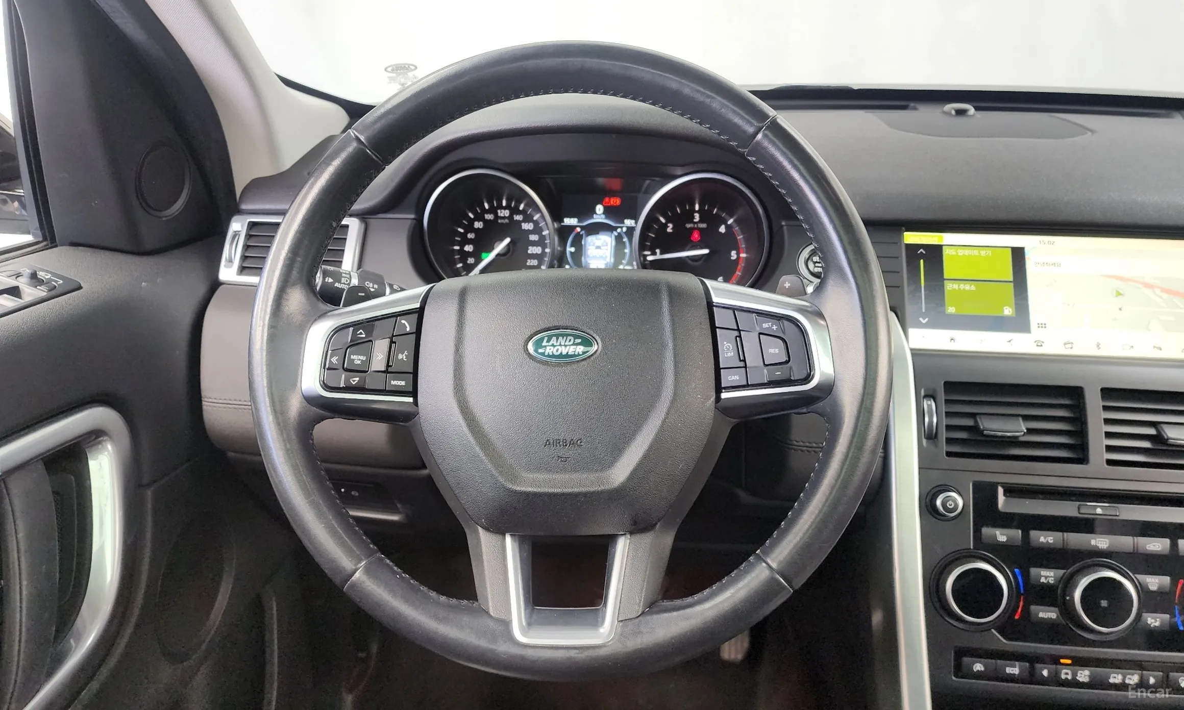 Land Rover Discovery Sports превью 13