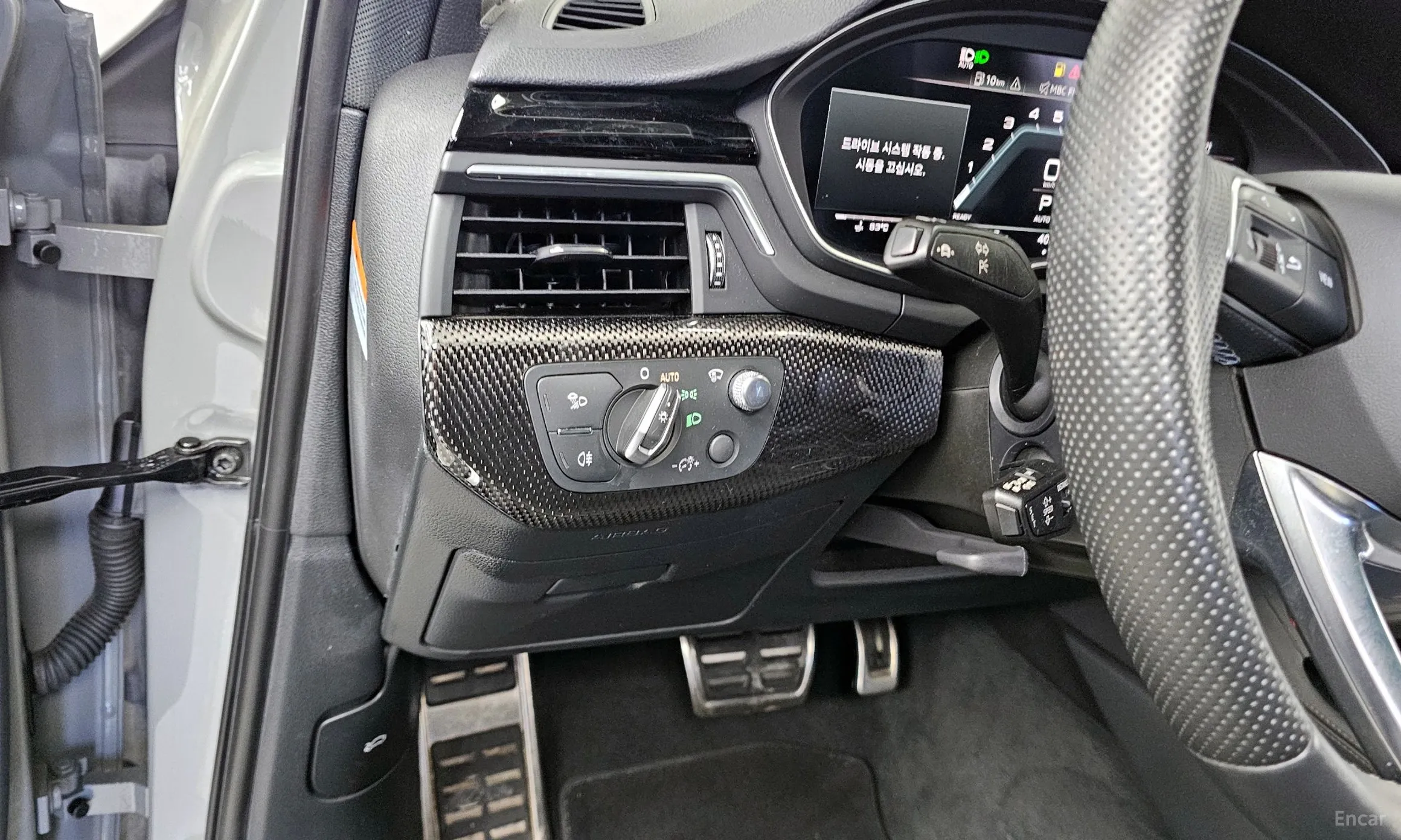 Audi S4 (B9) превью 16