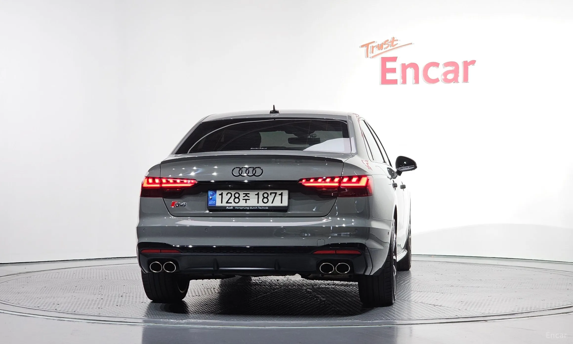 Audi S4 (B9) превью 4