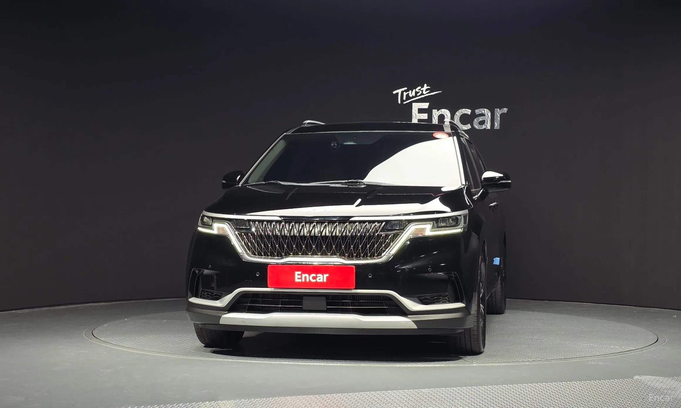 Kia Carnival Gen 4 превью 3