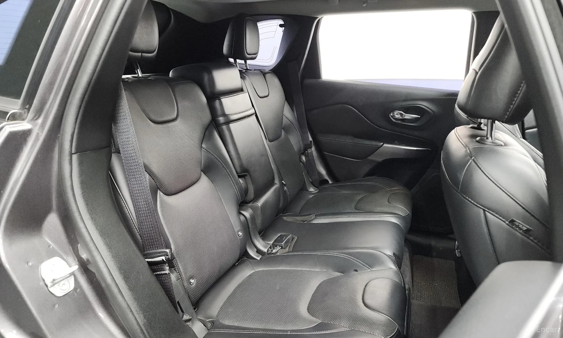 Jeep Cherokee (KL) превью 12