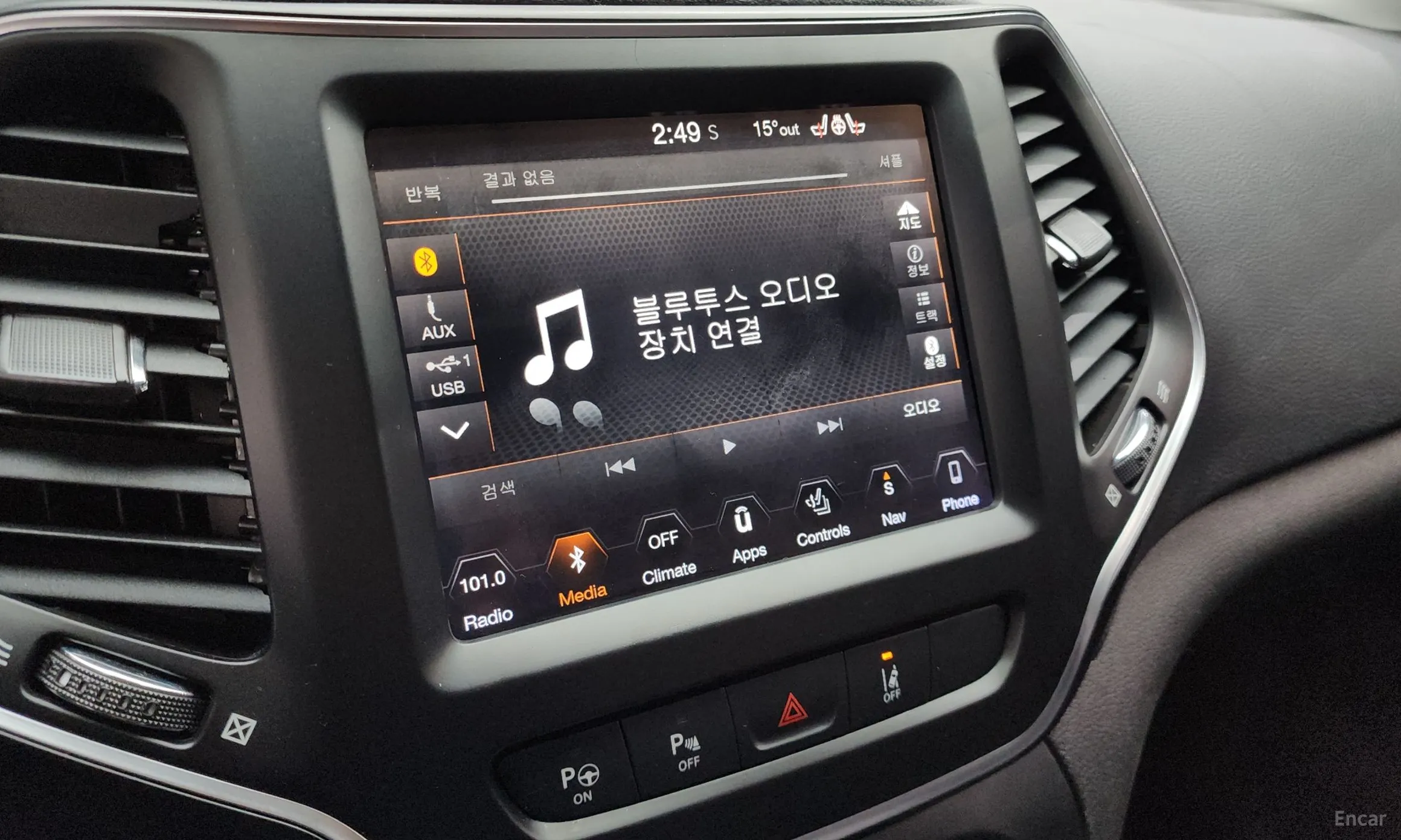 Jeep Cherokee (KL) превью 14