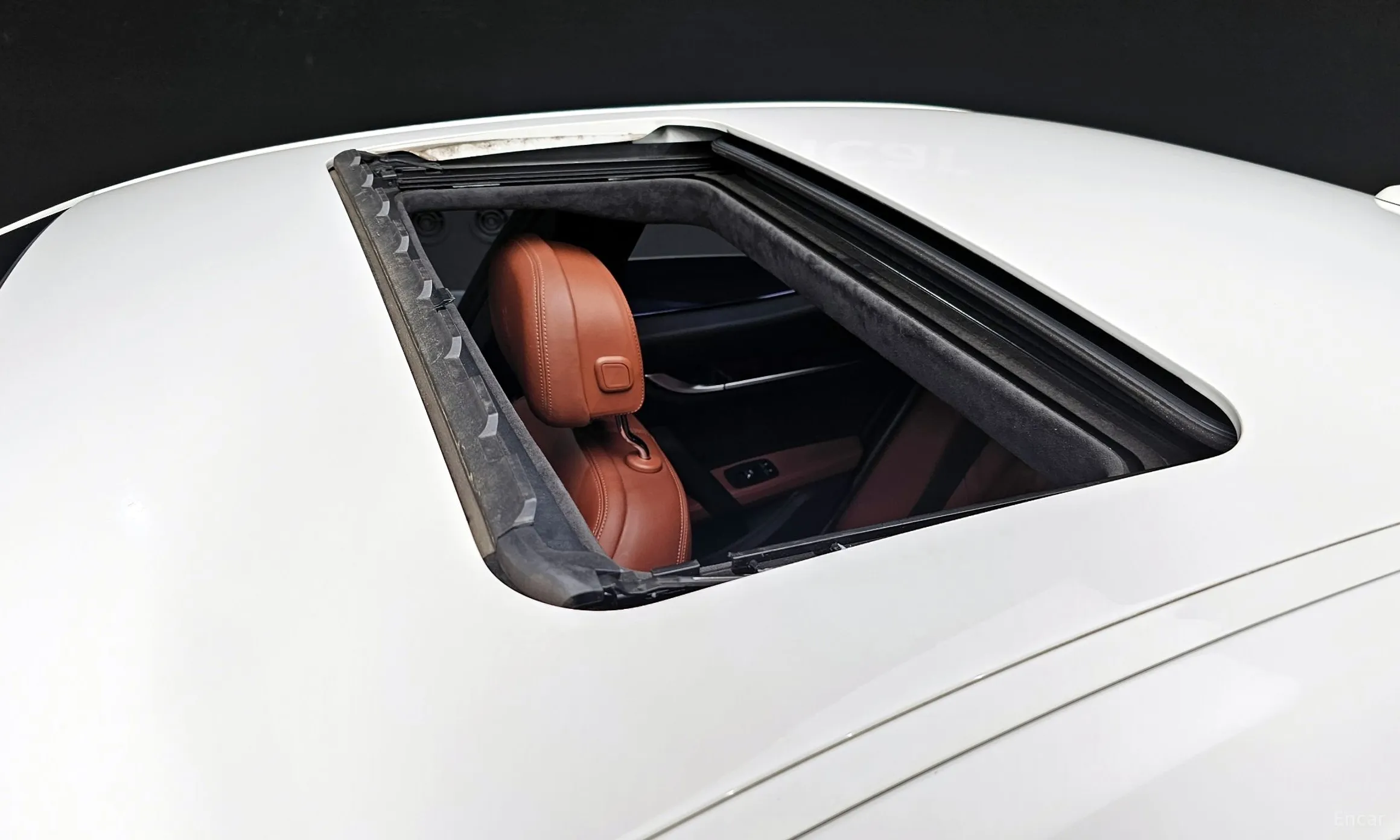 Maserati Ghibli превью 19