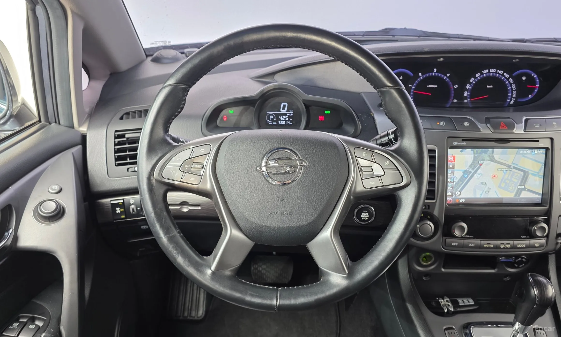 KG Mobility (SsangYong) Korando Turismo превью 14