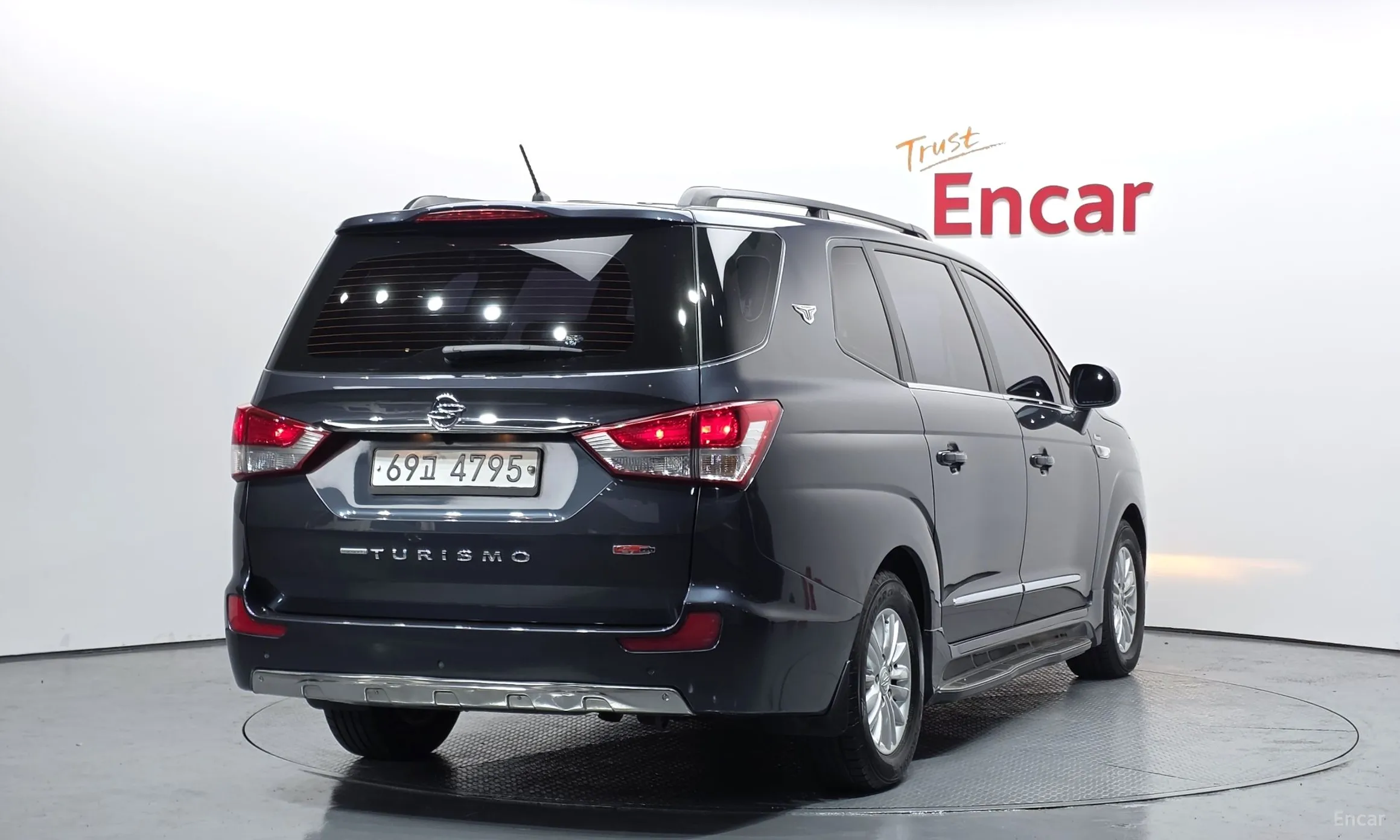 KG Mobility (SsangYong) Korando Turismo превью 2