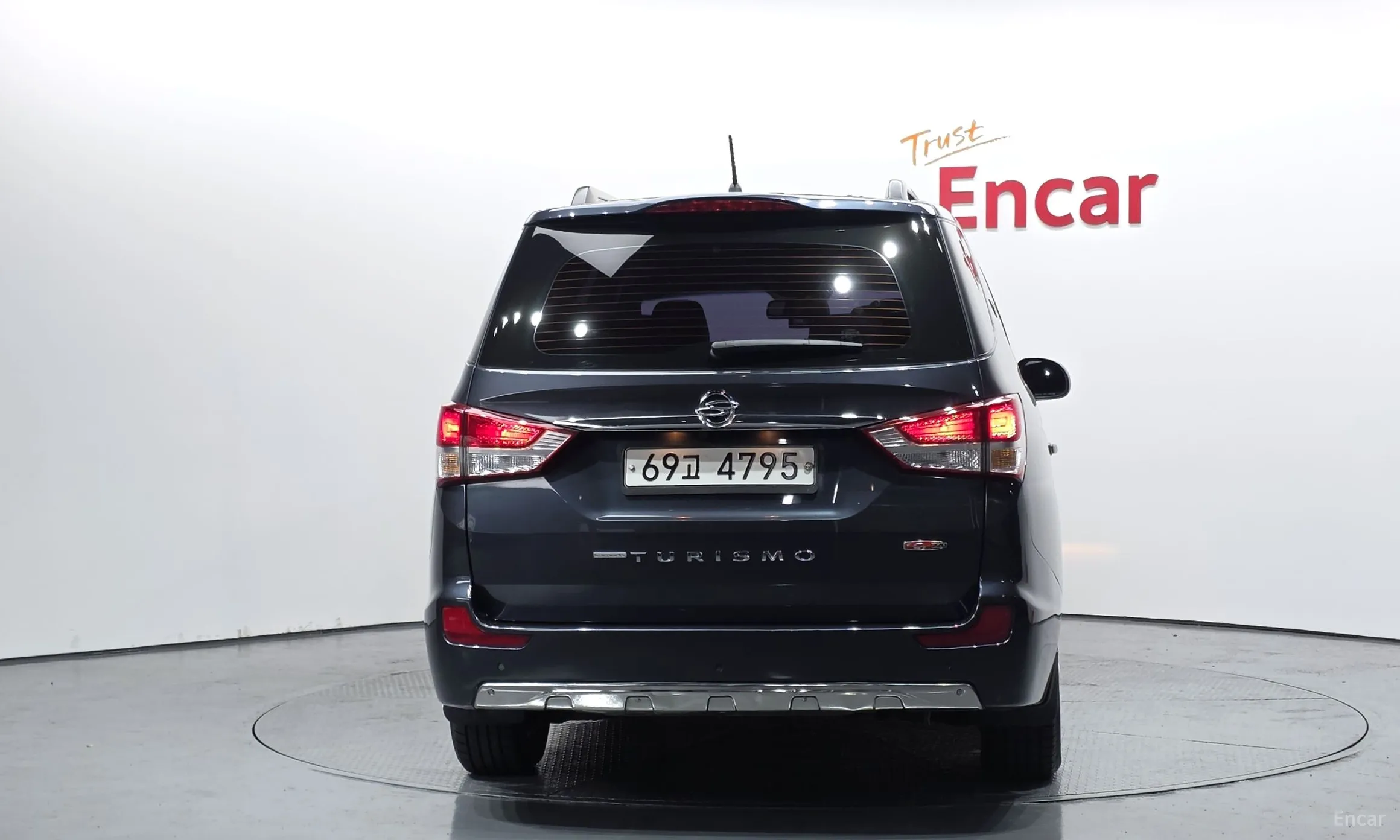 KG Mobility (SsangYong) Korando Turismo превью 4