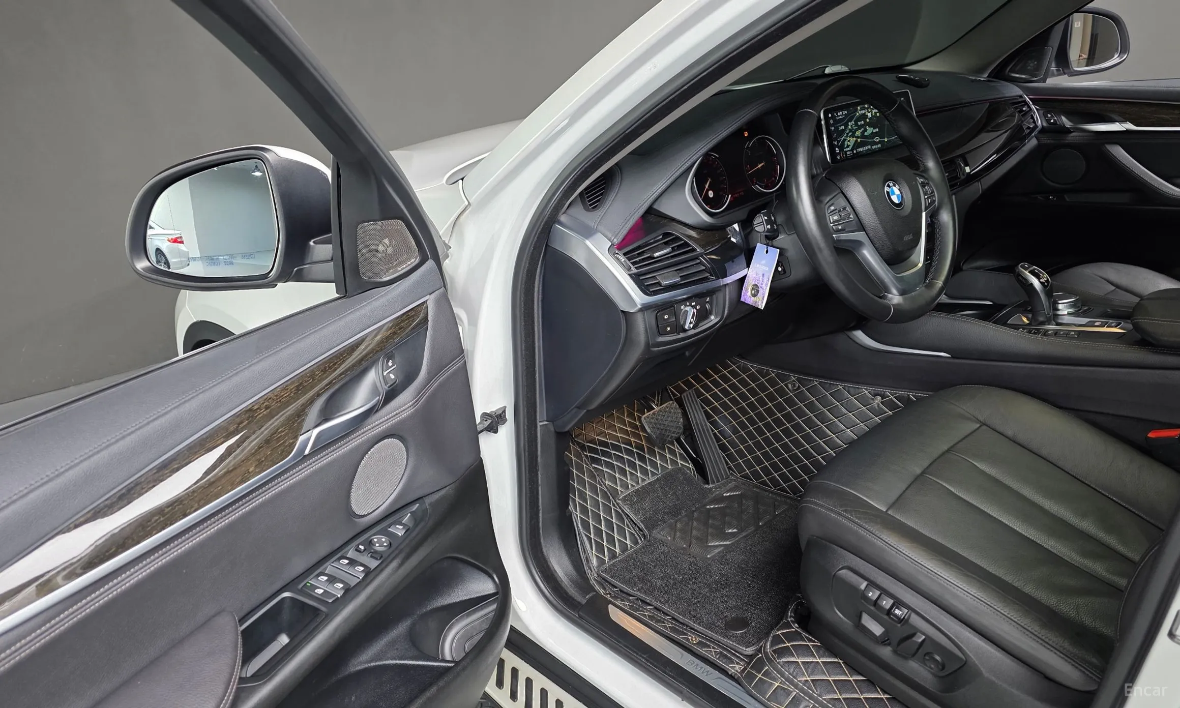 BMW X6 (F16) превью 13