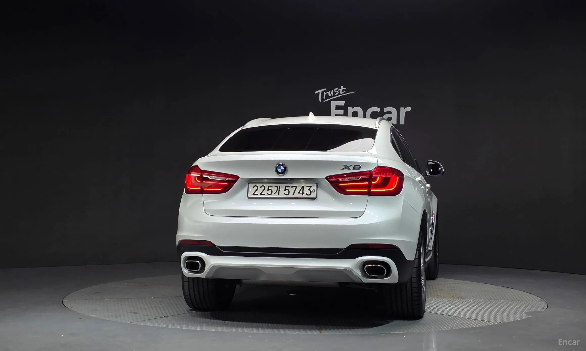 BMW X6 (F16) превью 4