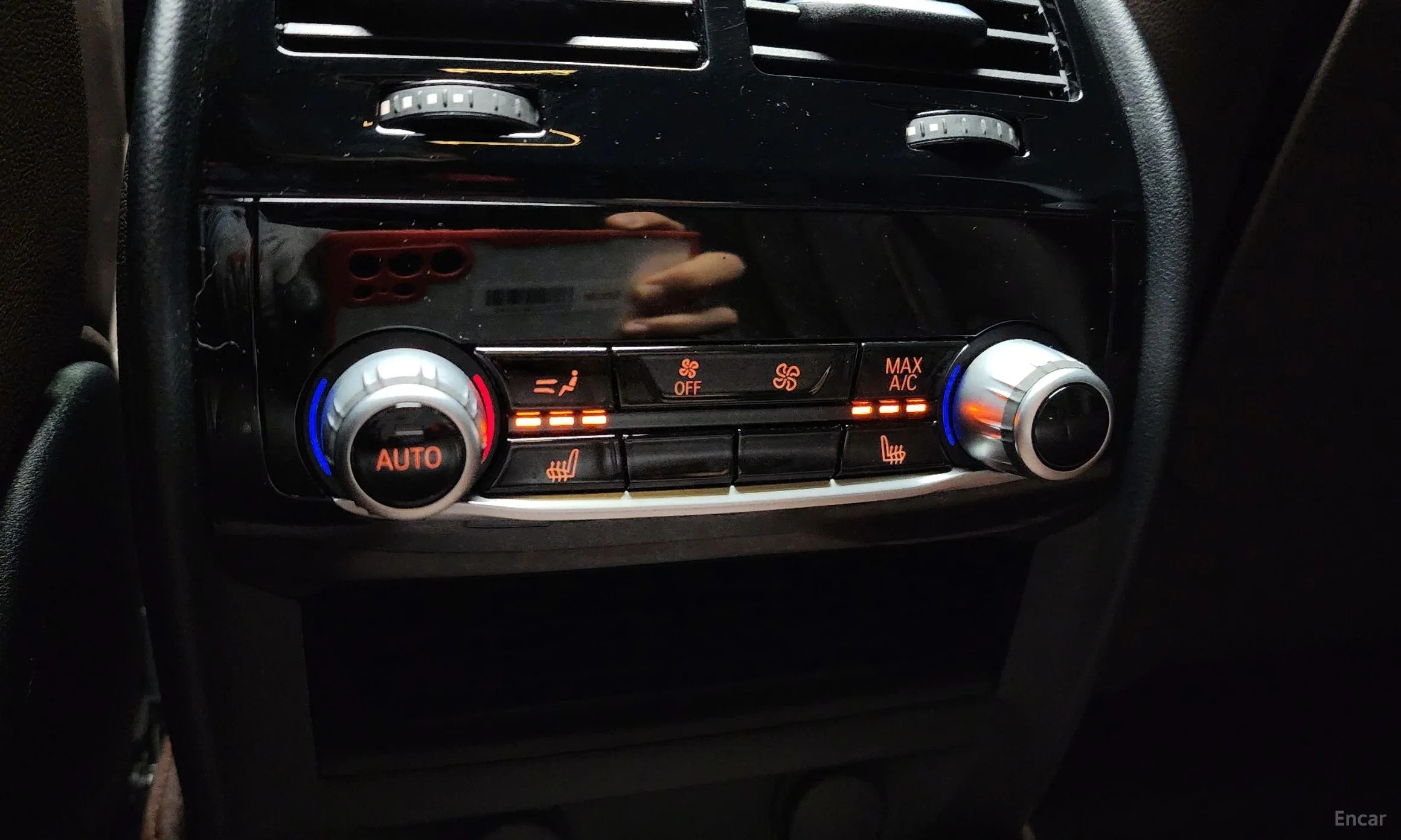 BMW 5 Series (G30) превью 19