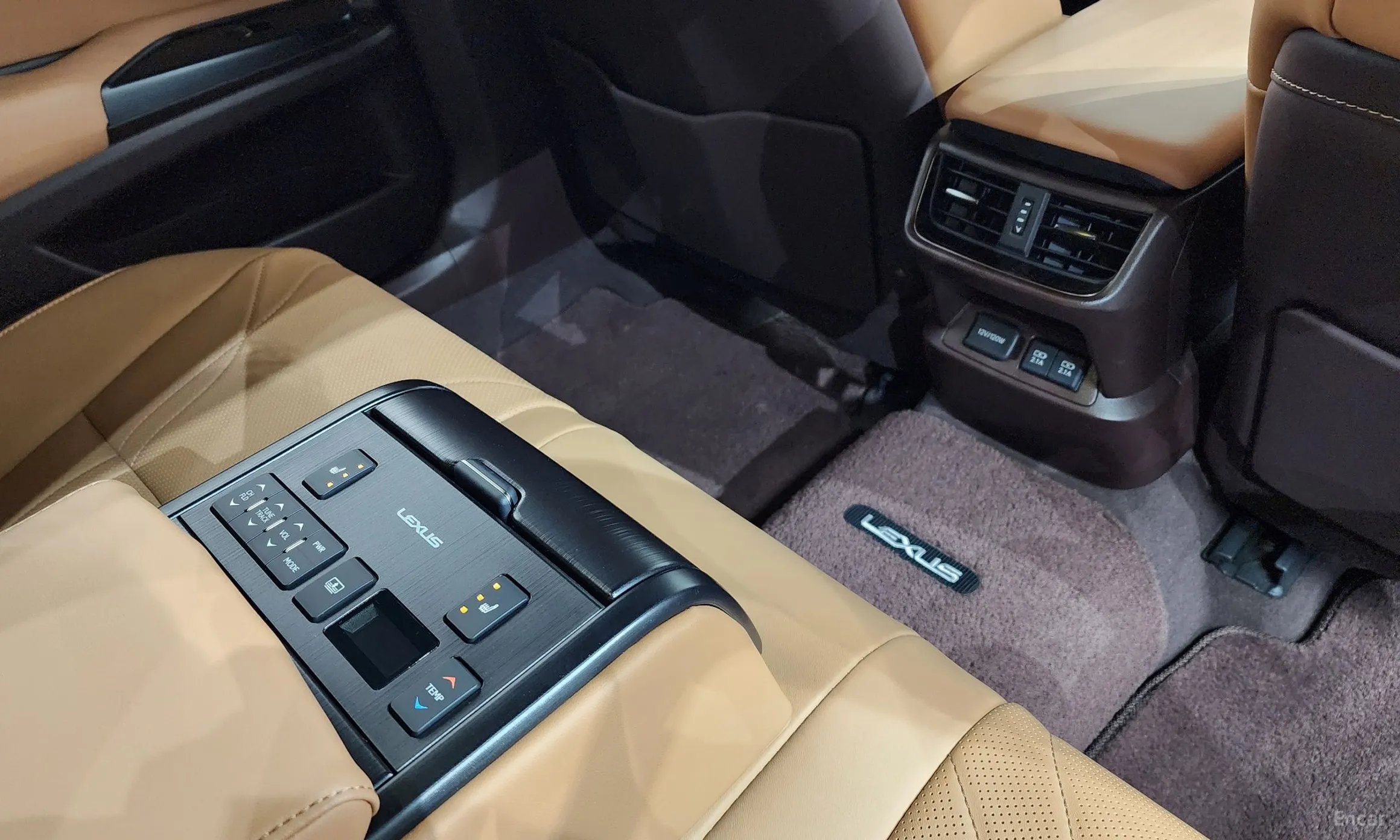 Lexus ES300h 7th Generation превью 18